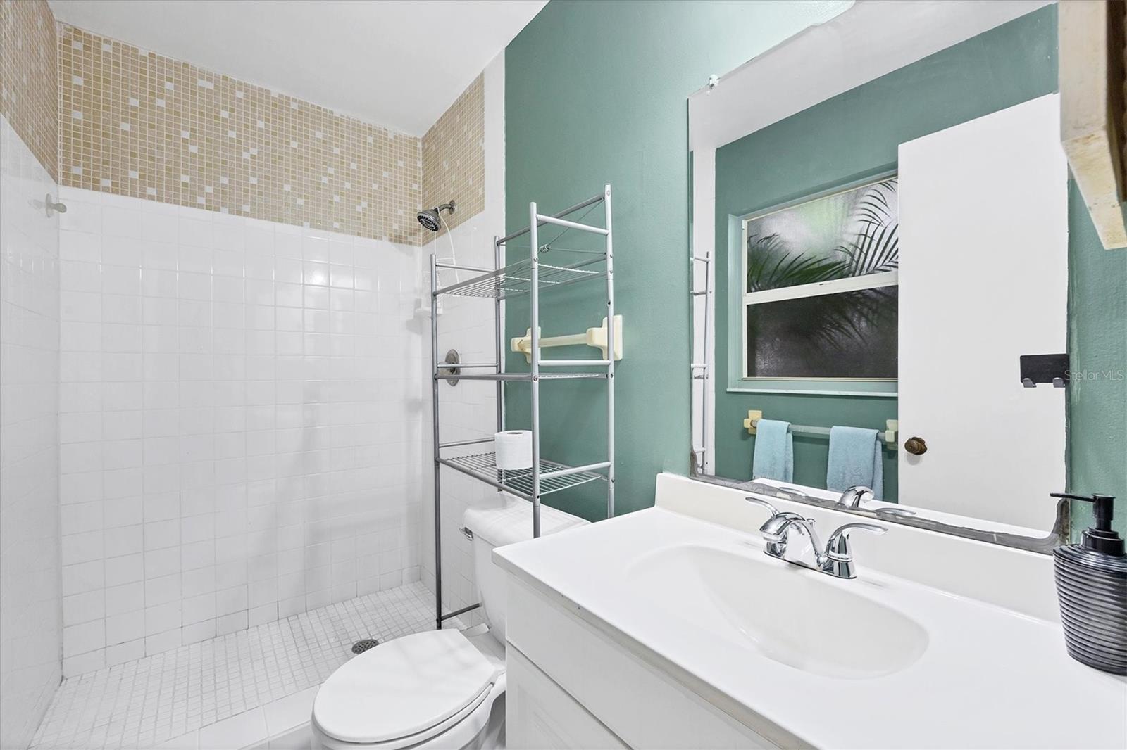 Image 14 of 18 For 8301 Pelican Road