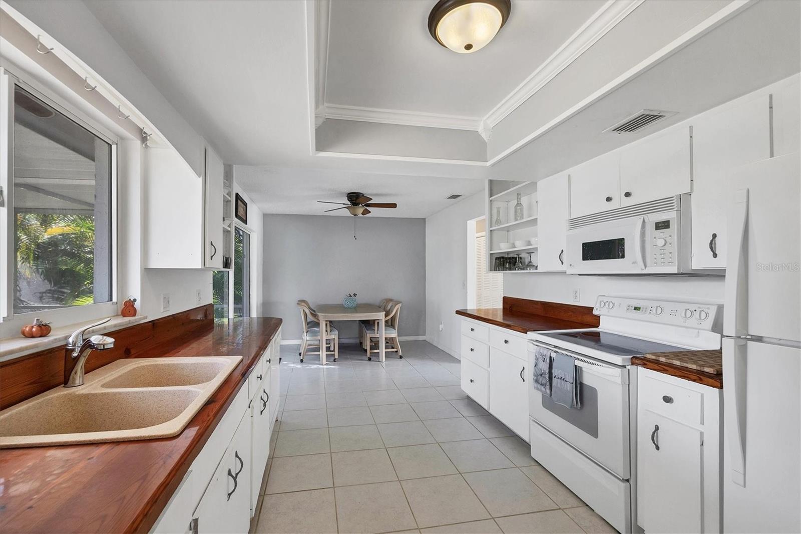 Image 9 of 18 For 8301 Pelican Road