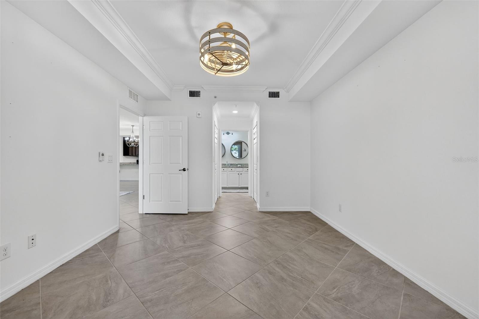 Image 24 of 44 For 5720 Palmer Circle 102