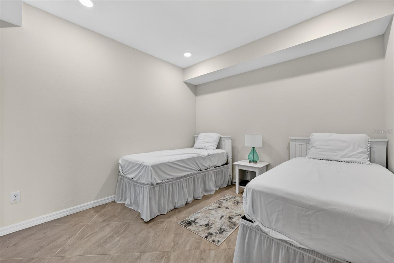 Image 28 of 44 For 5720 Palmer Circle 102