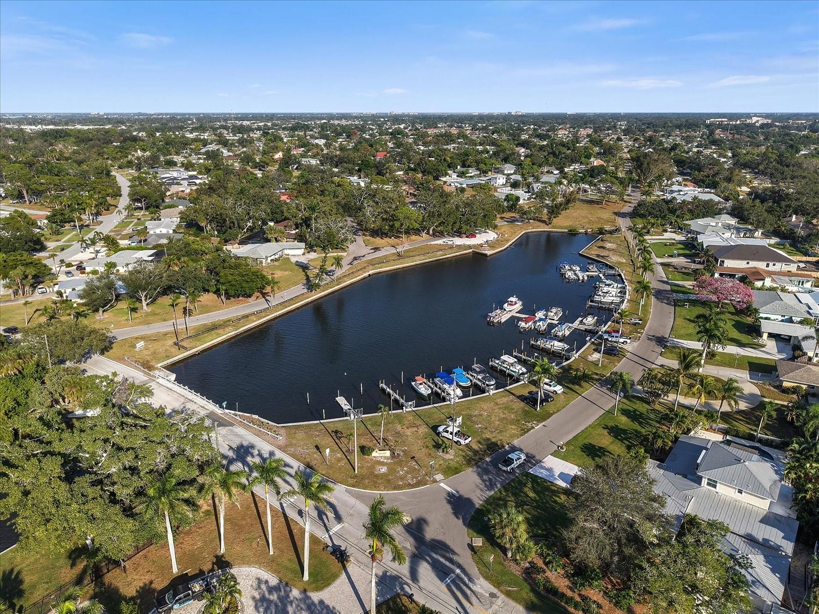 Image 18 of 23 For 2308 Palma Sola Boulevard