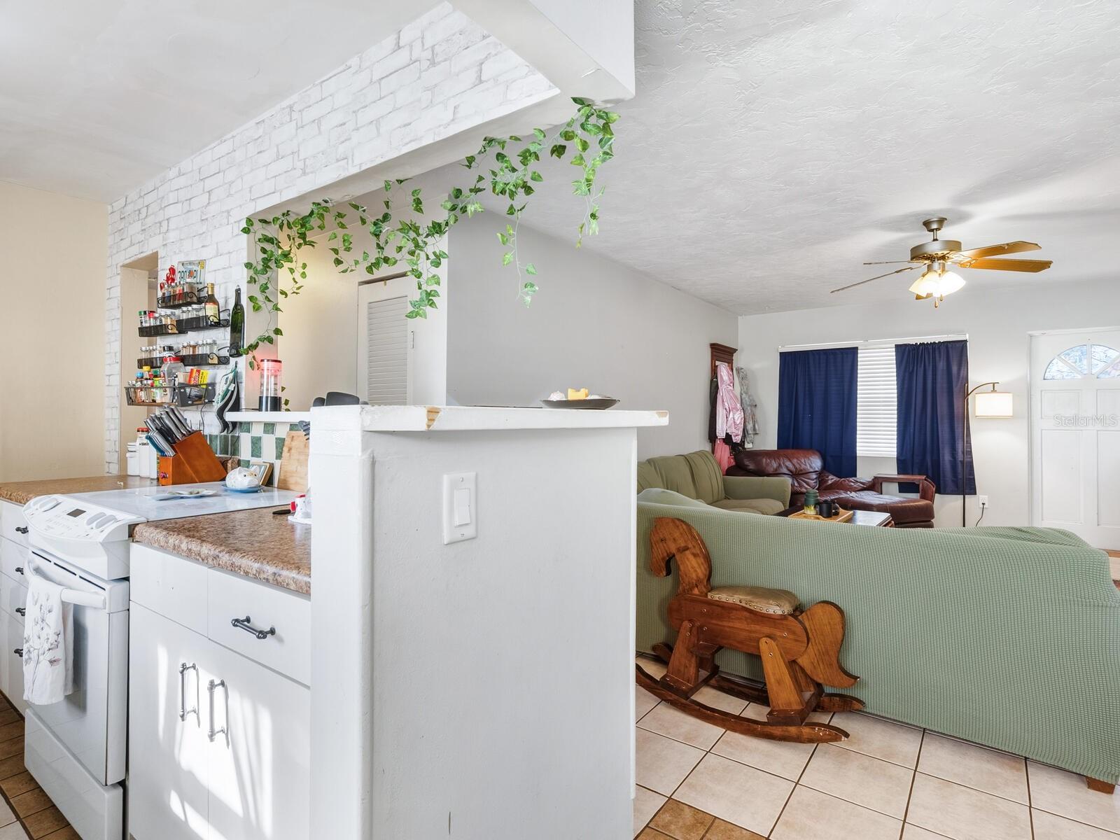 Image 11 of 39 For 1907 Harvard Avenue