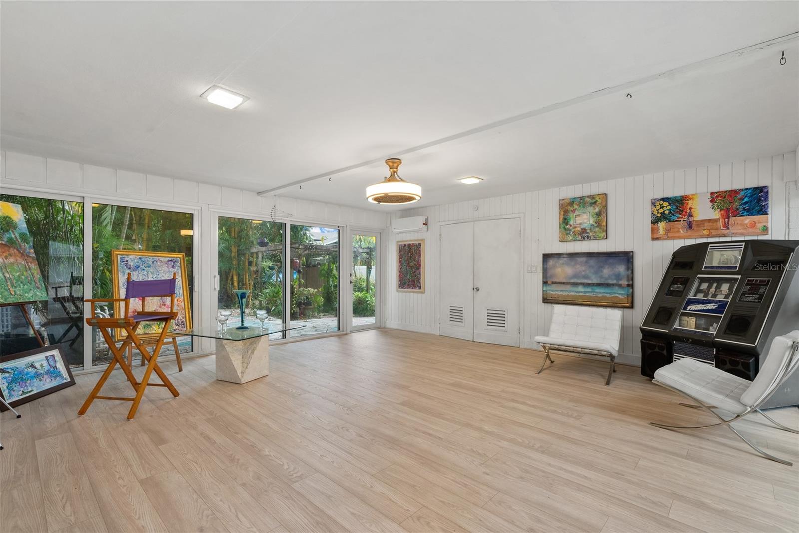 Image 14 of 30 For 2207 Hickory Avenue