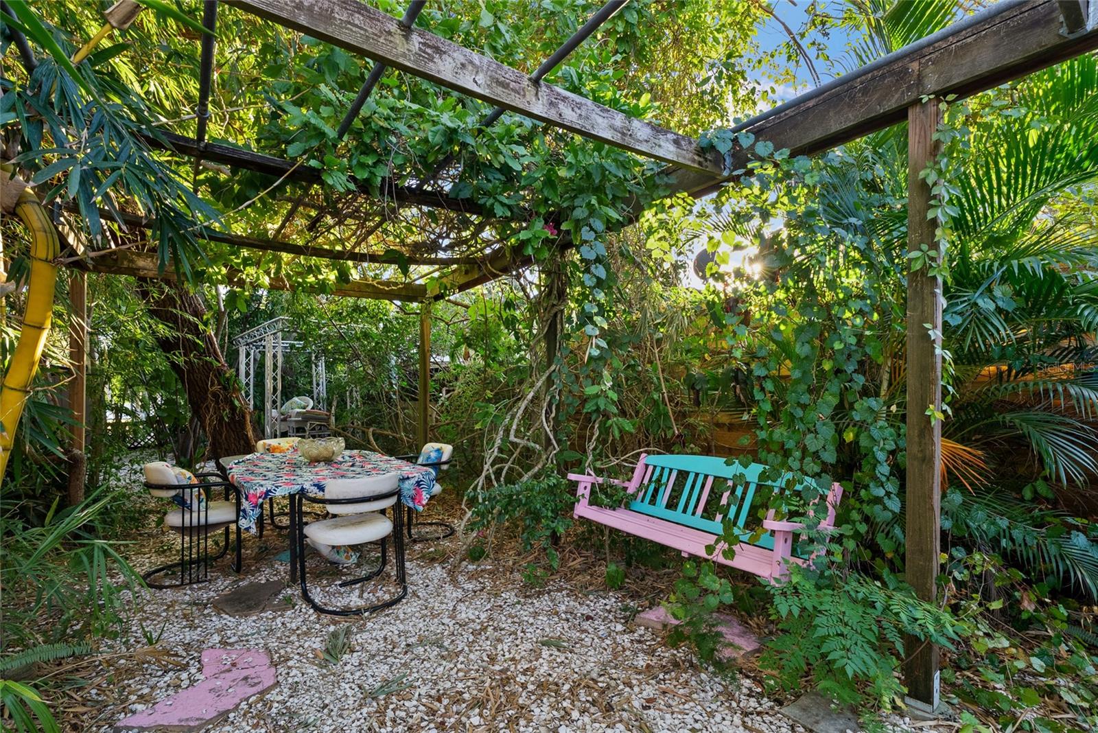 Image 25 of 30 For 2207 Hickory Avenue