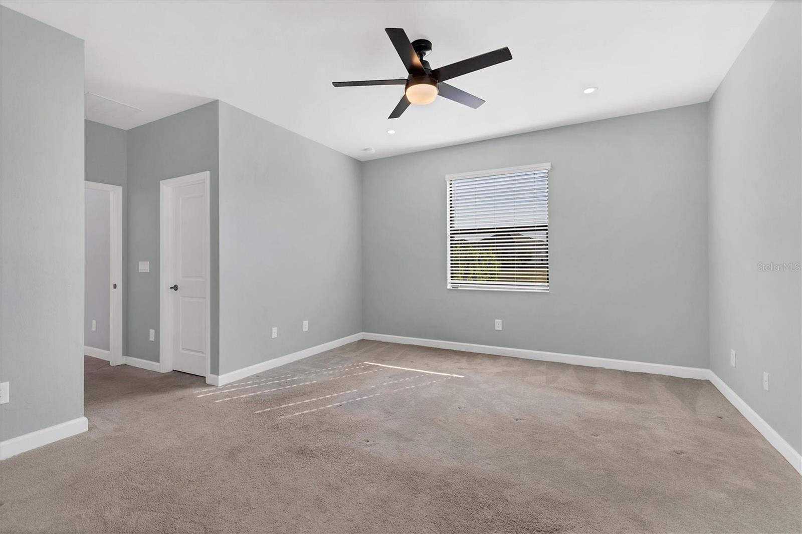 Image 17 of 75 For 5129 Marina Basin Court