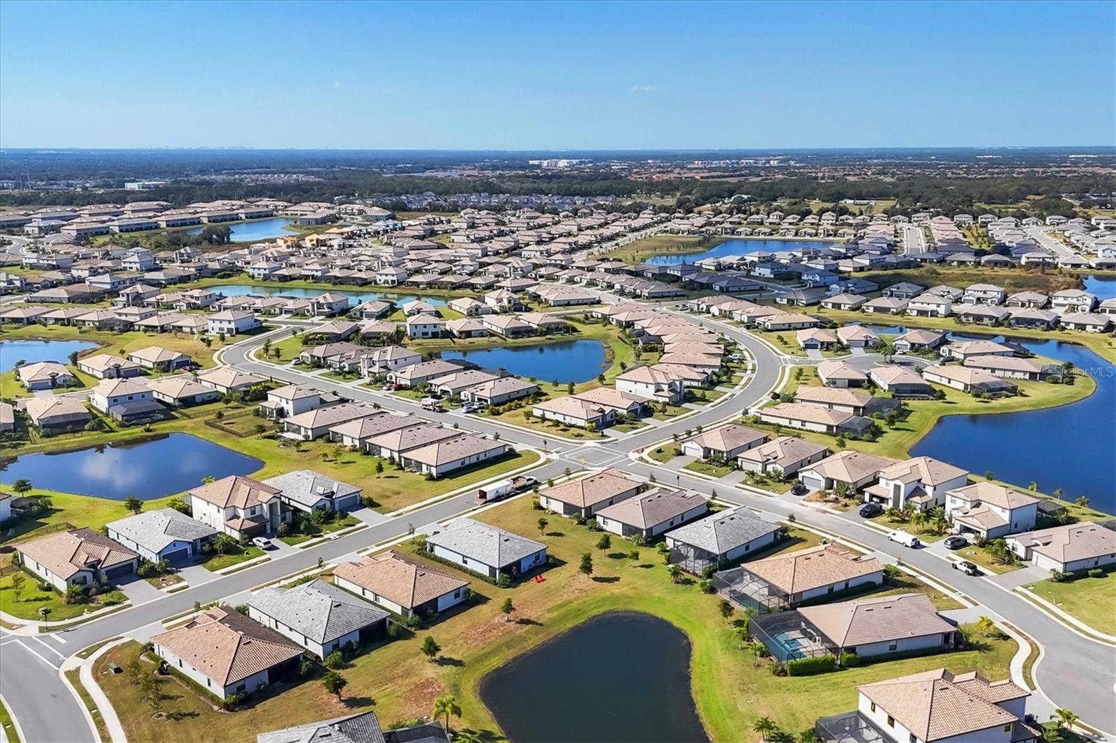 Image 32 of 75 For 5129 Marina Basin Court