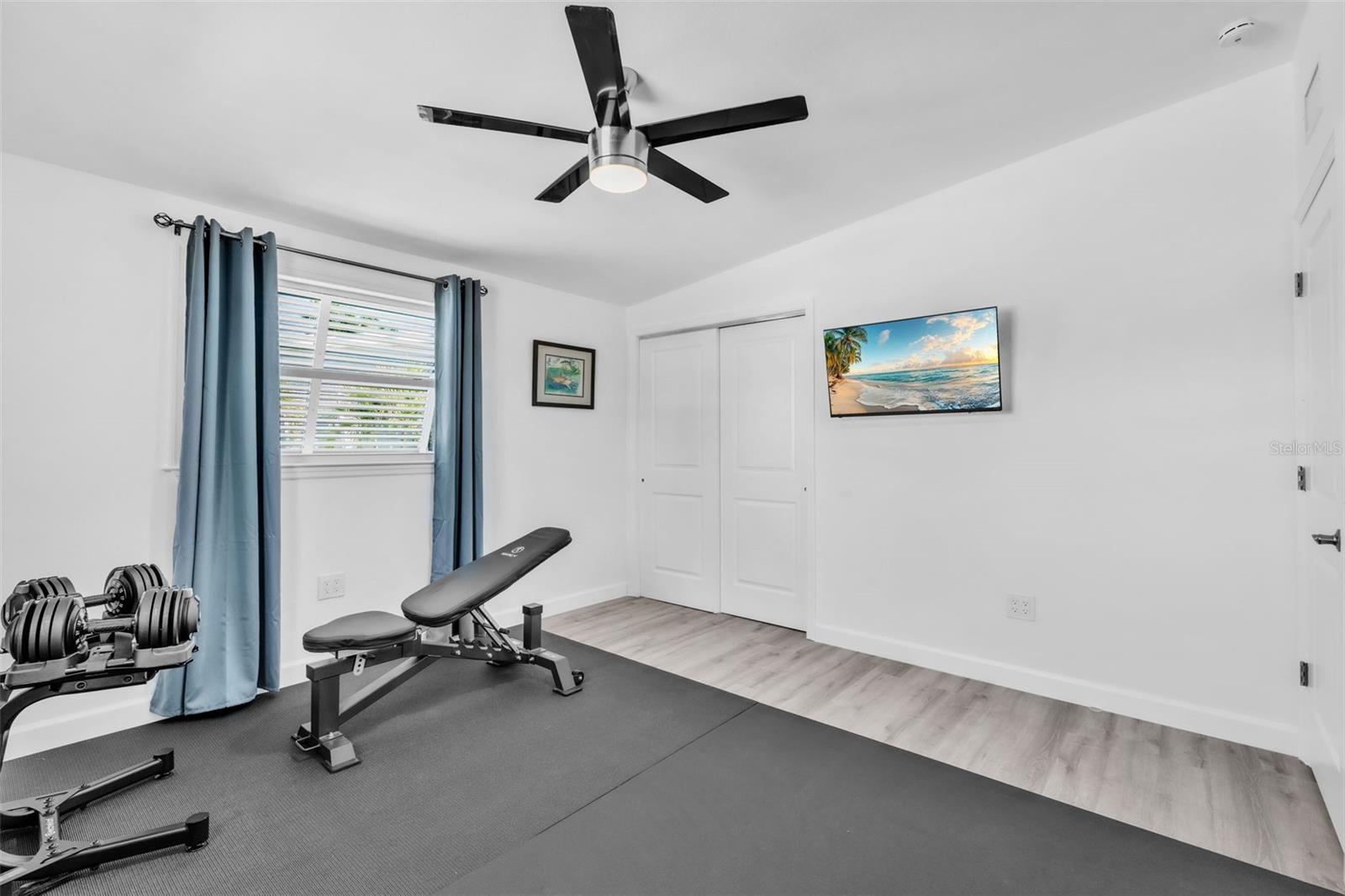 Image 33 of 59 For 513 71st Street