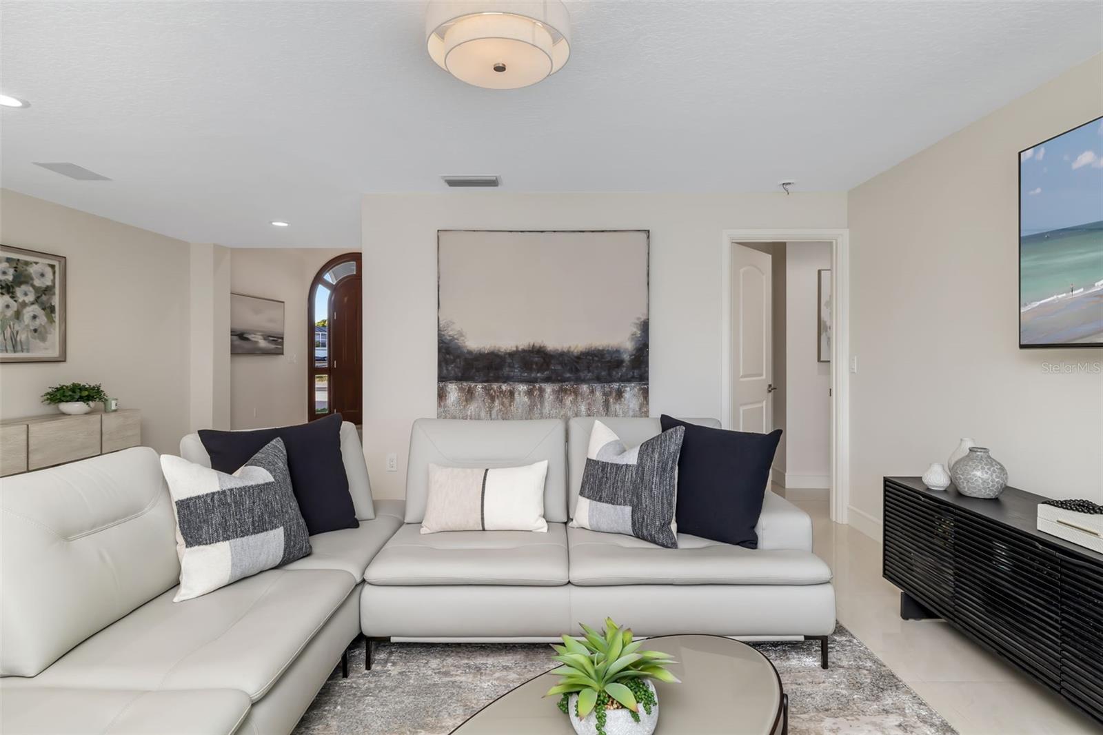 Image 11 of 95 For 480 Cleveland Drive