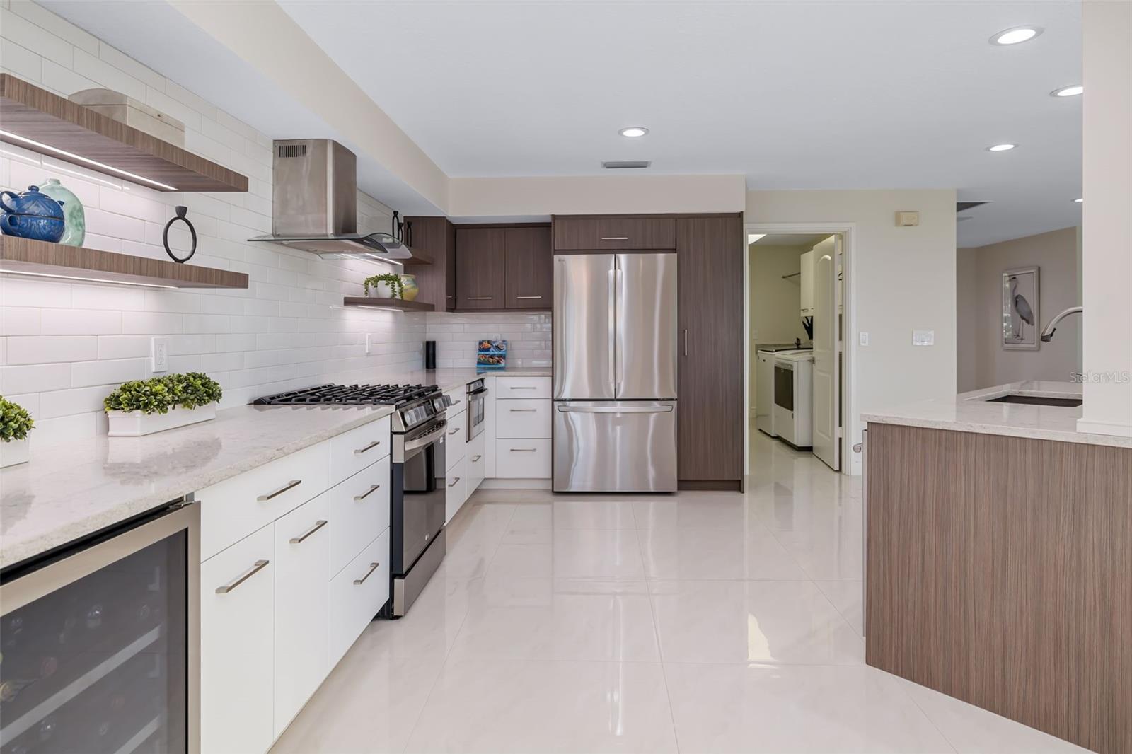 Image 15 of 95 For 480 Cleveland Drive