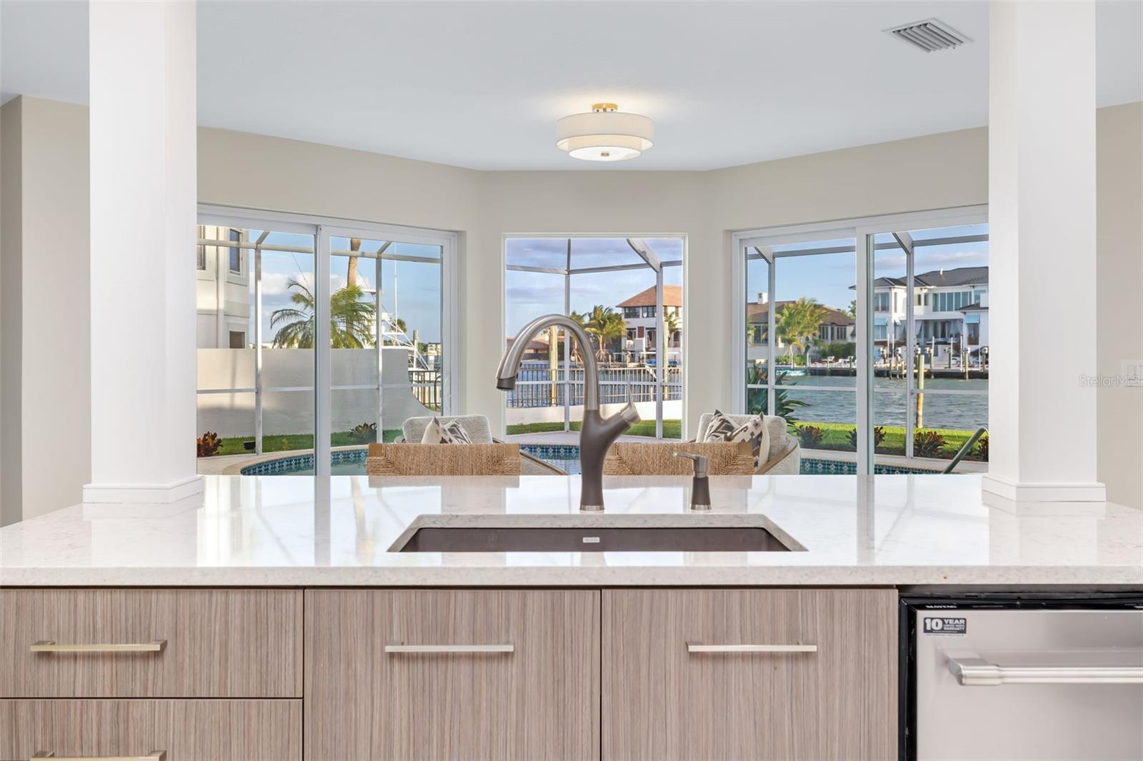 Image 19 of 95 For 480 Cleveland Drive