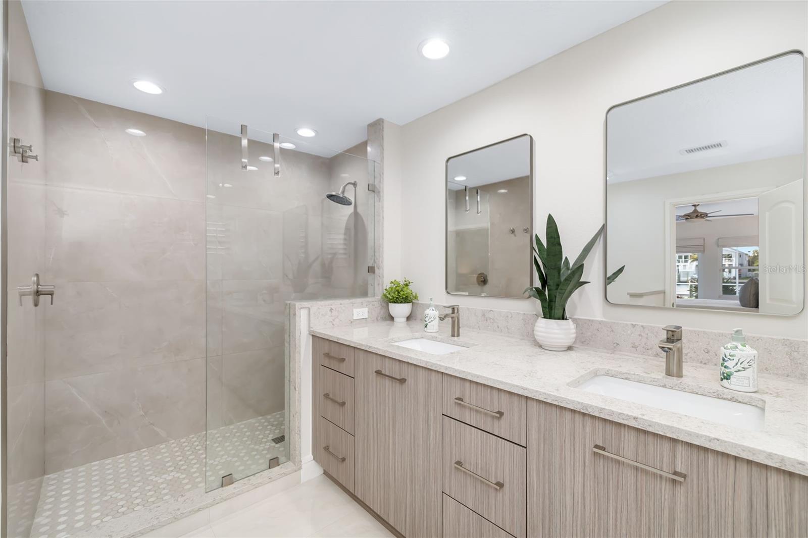 Image 35 of 95 For 480 Cleveland Drive