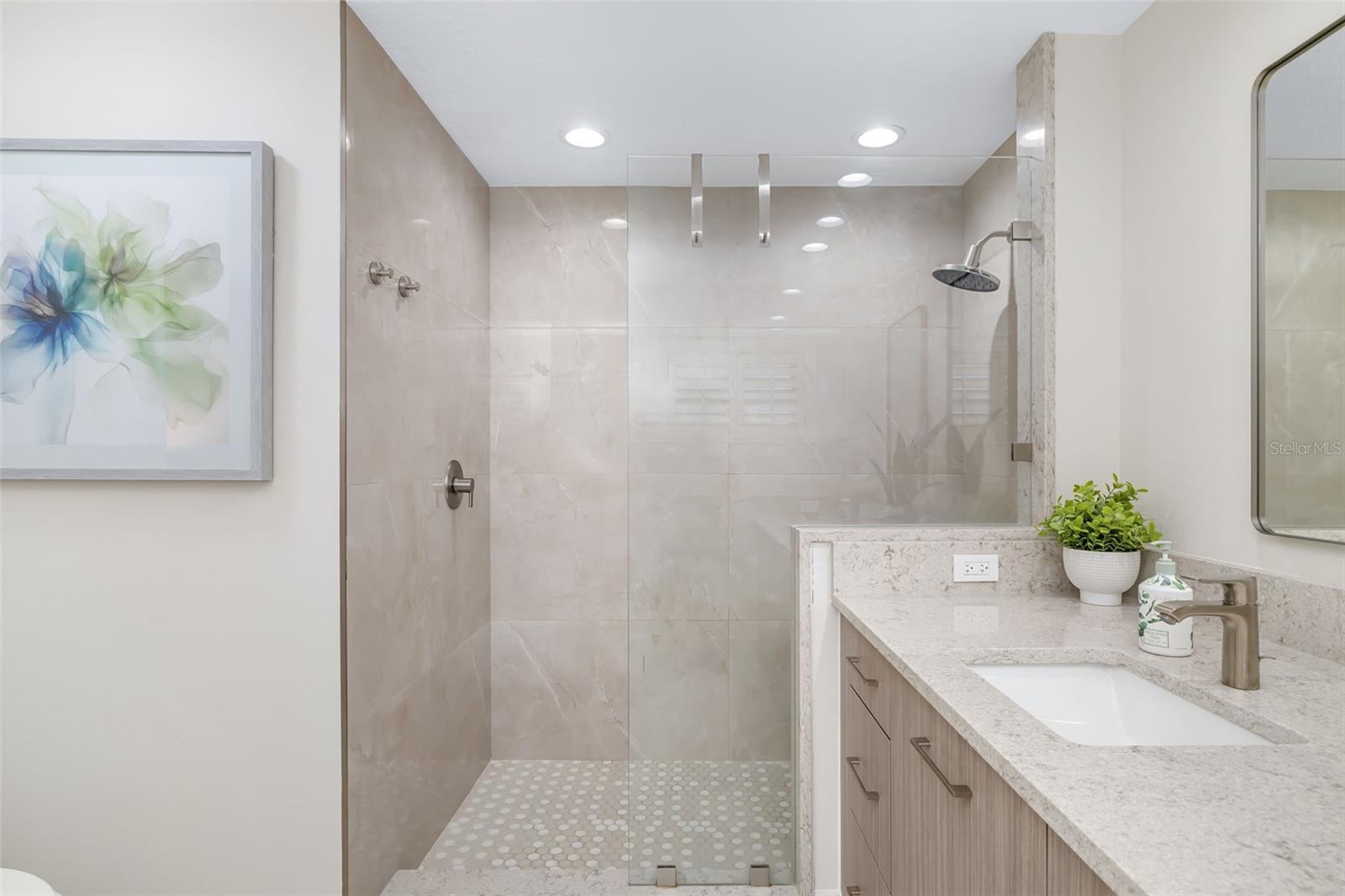 Image 36 of 95 For 480 Cleveland Drive