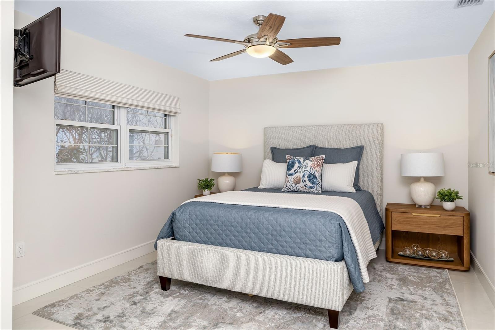 Image 38 of 95 For 480 Cleveland Drive