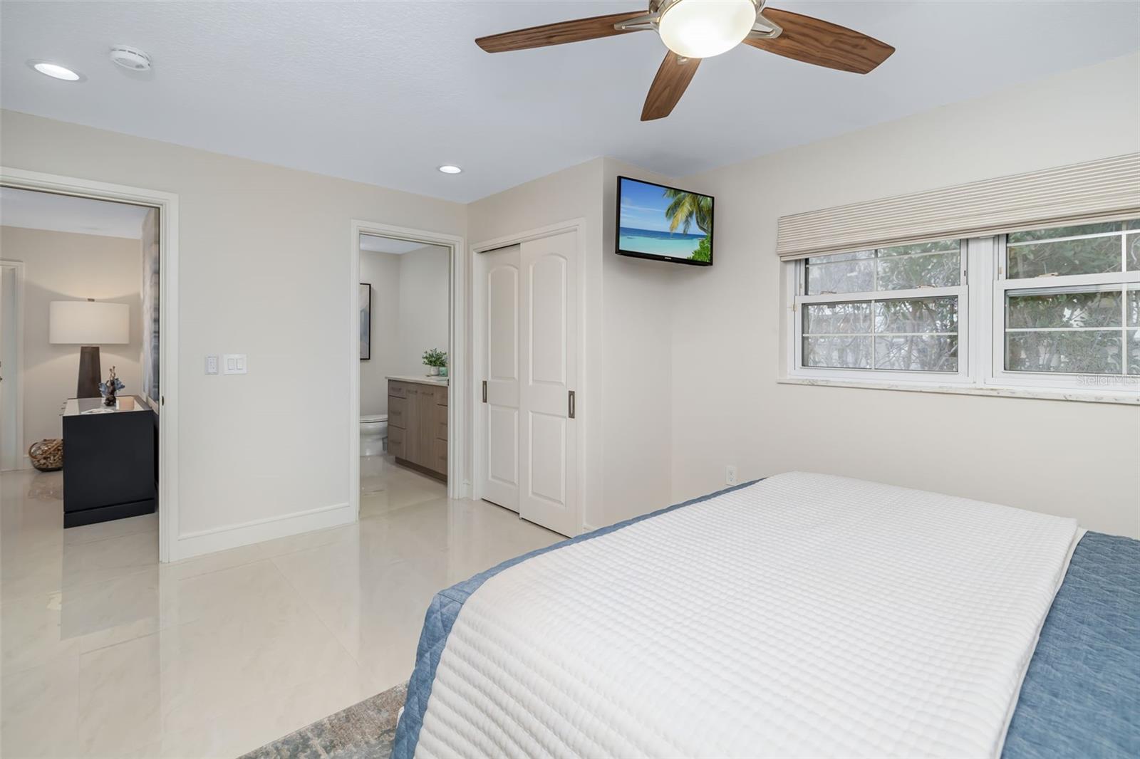 Image 39 of 95 For 480 Cleveland Drive