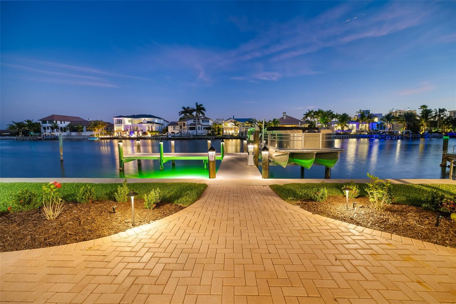 Image 7 of 95 For 480 Cleveland Drive