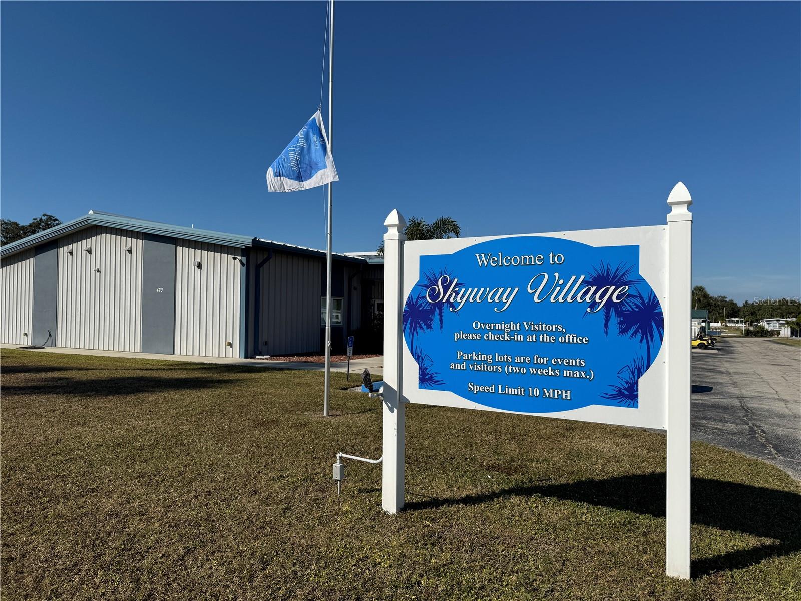 Image 16 of 17 For 420 49th Street E 85