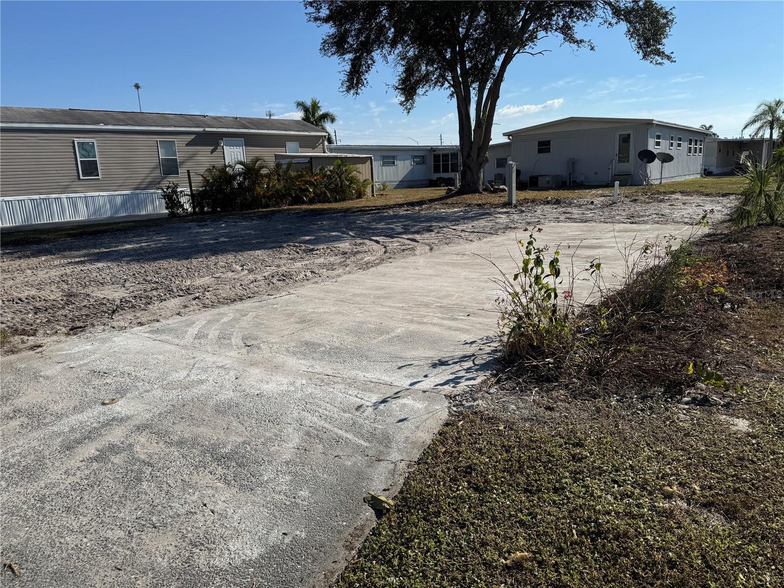 Image 3 of 17 For 420 49th Street E 85