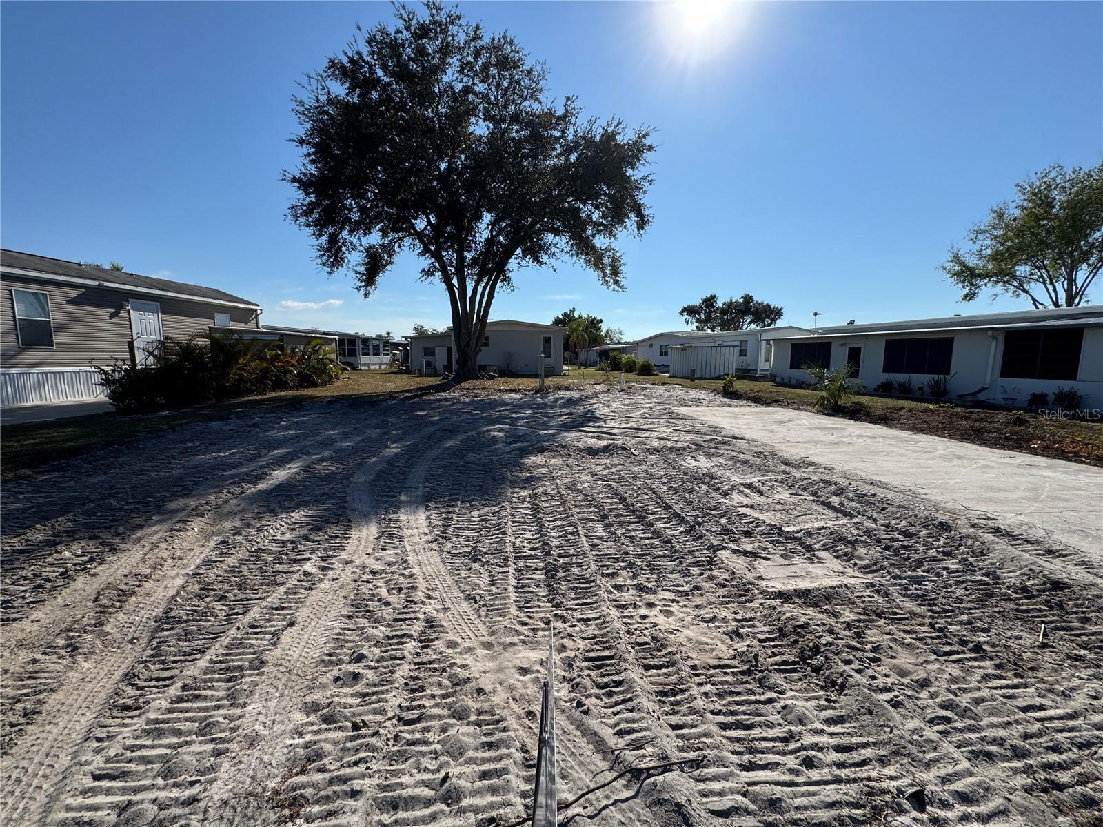 Image 4 of 17 For 420 49th Street E 85