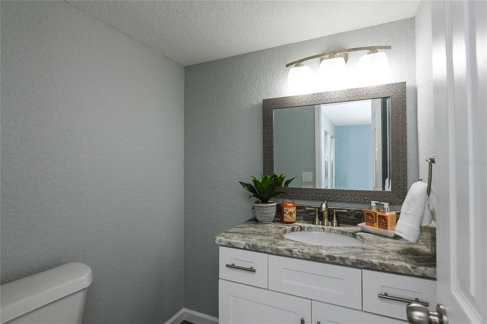 Image 7 of 35 For 4465 Rayfield Drive