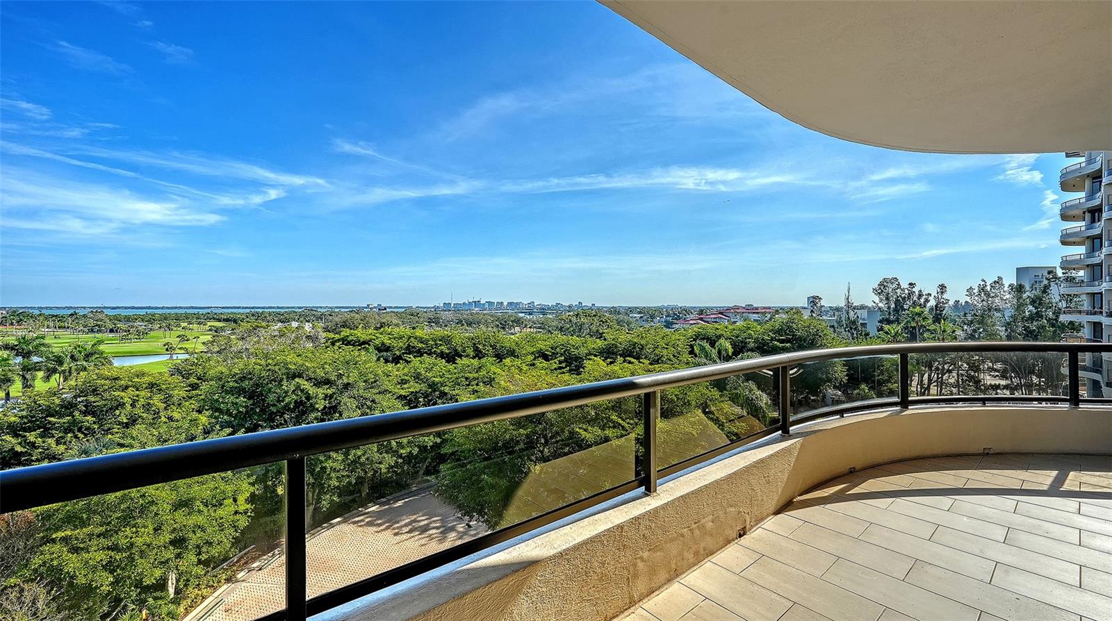 Image 10 of 65 For 415 L Ambiance Drive E507