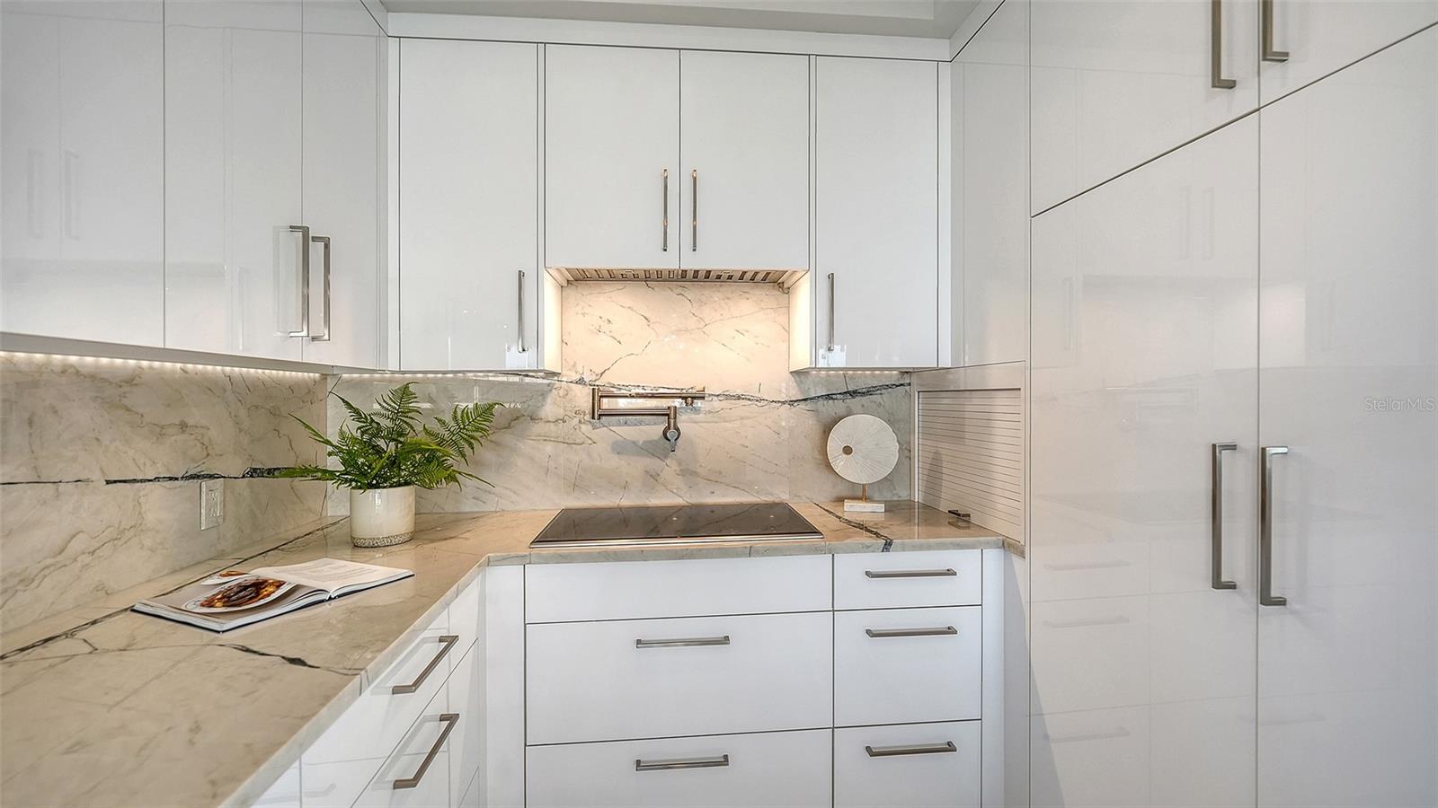 Image 25 of 65 For 415 L Ambiance Drive E507