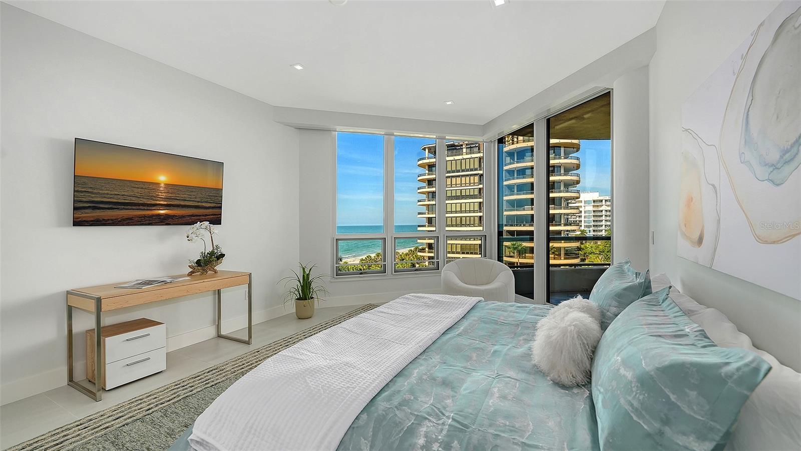 Image 28 of 65 For 415 L Ambiance Drive E507