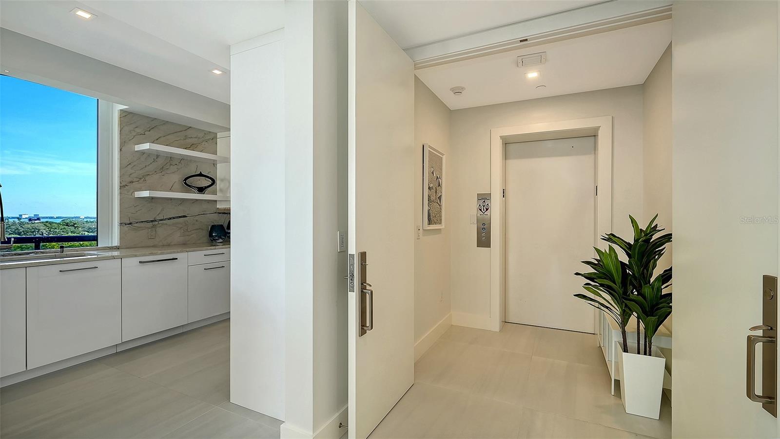 Image 44 of 65 For 415 L Ambiance Drive E507