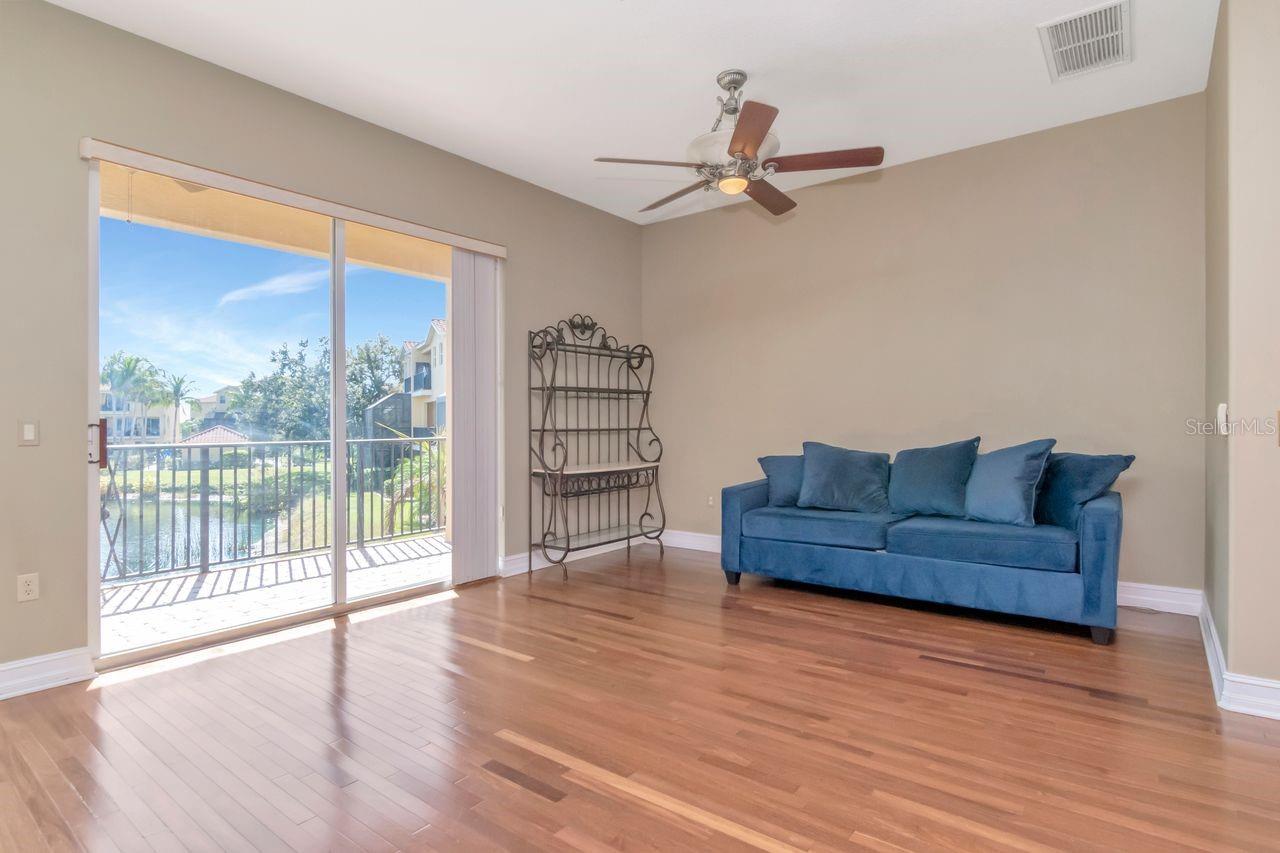 Image 12 of 92 For 1520 3rd Street Circle E