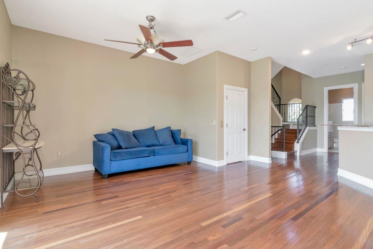 Image 18 of 92 For 1520 3rd Street Circle E