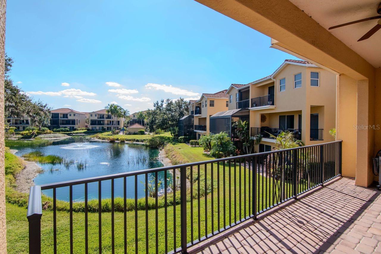 Image 25 of 92 For 1520 3rd Street Circle E