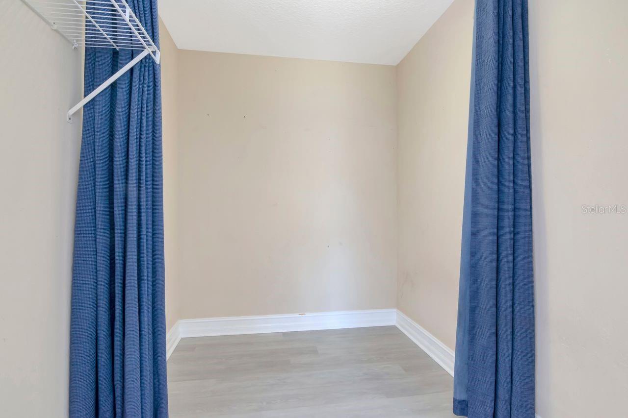 Image 30 of 92 For 1520 3rd Street Circle E