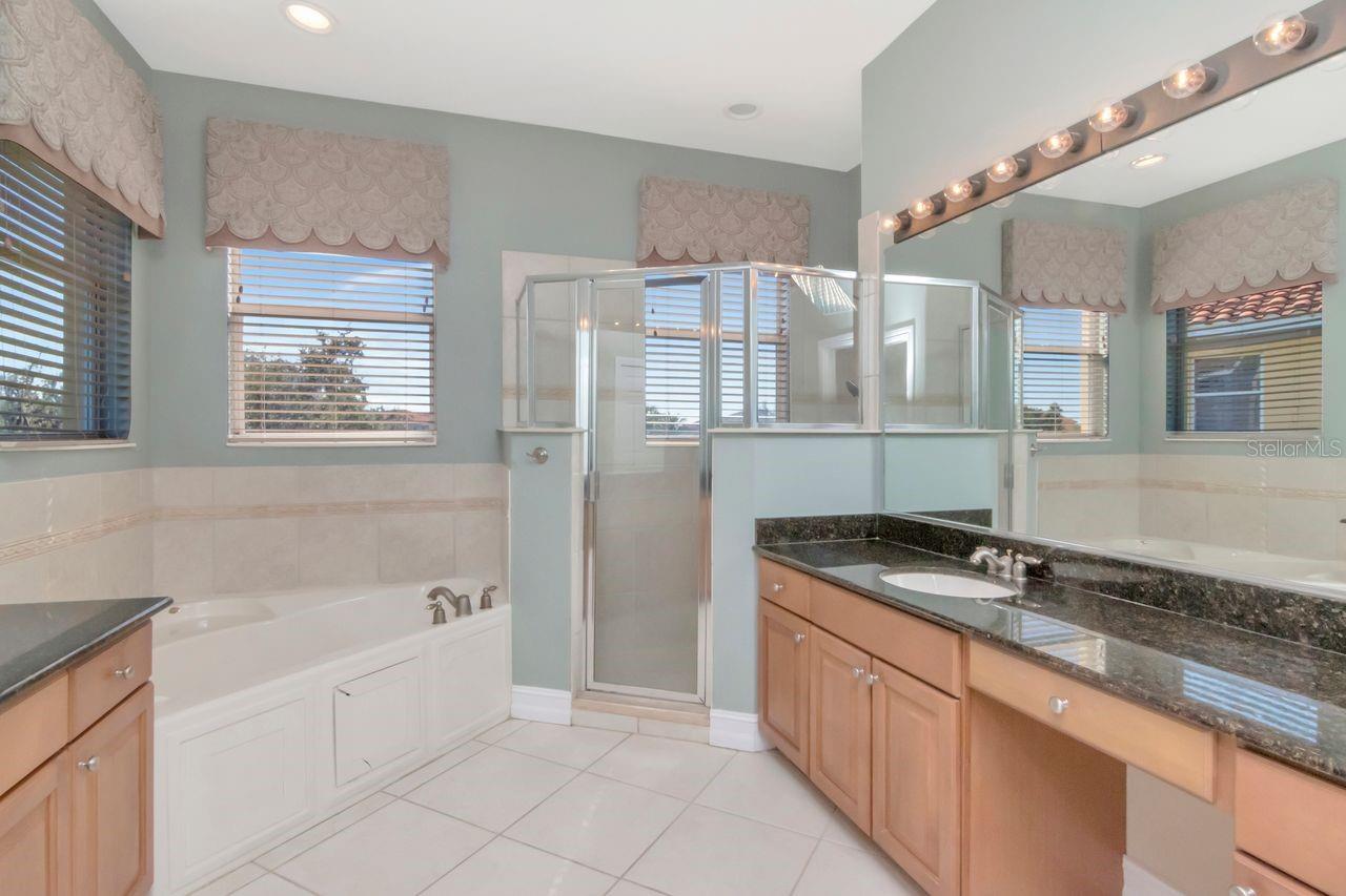 Image 35 of 92 For 1520 3rd Street Circle E