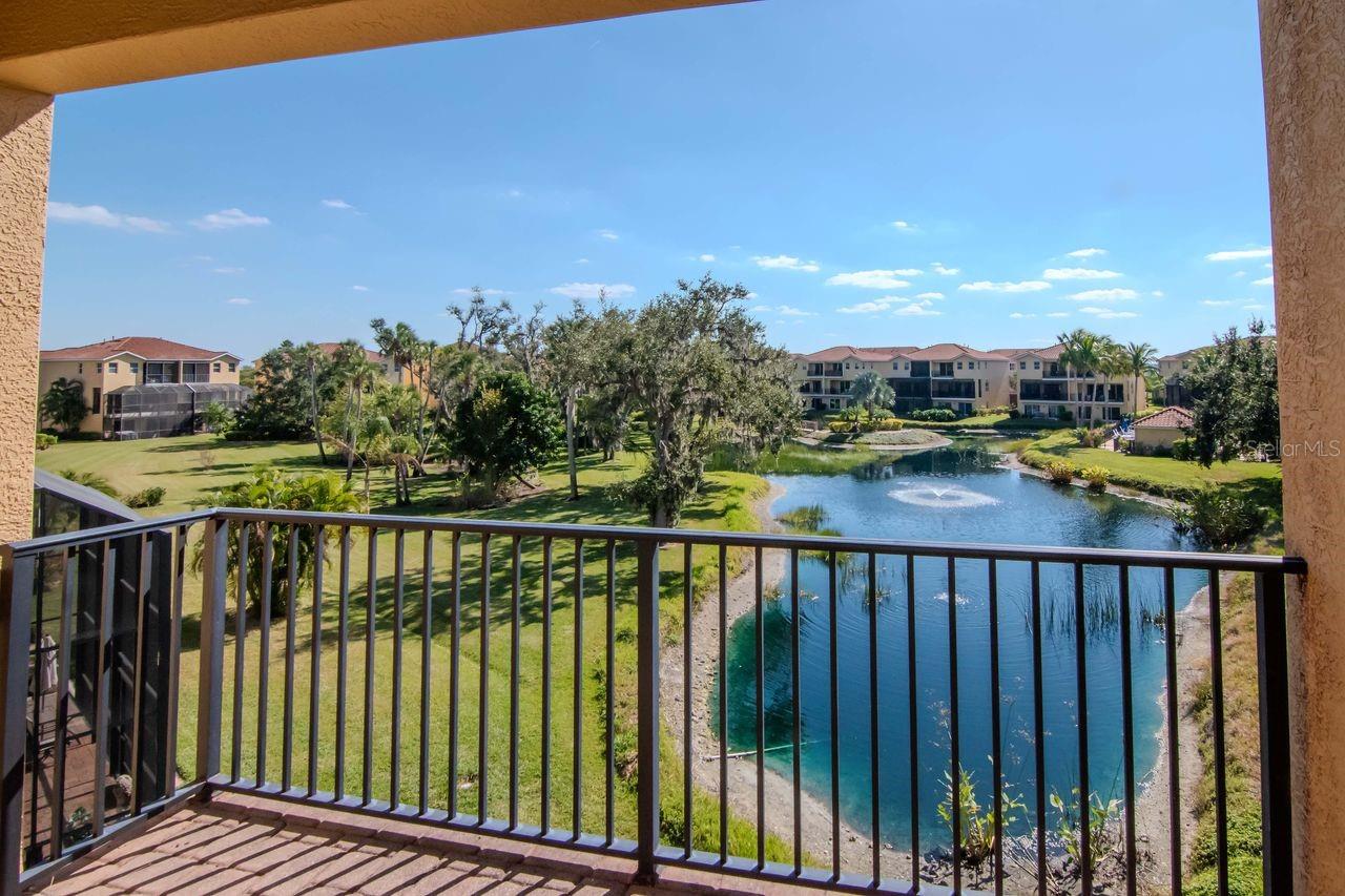 Image 38 of 92 For 1520 3rd Street Circle E