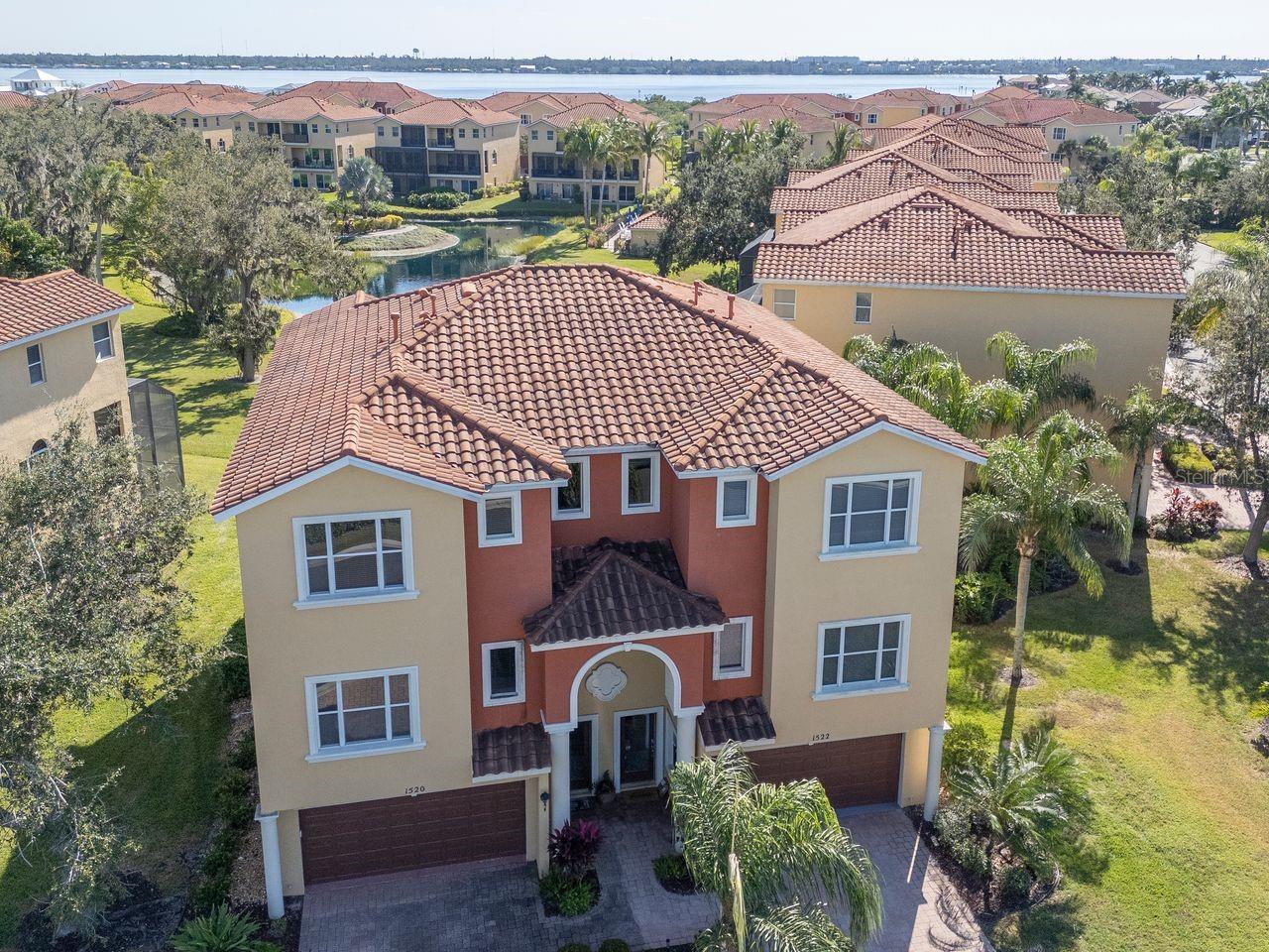 Image 4 of 92 For 1520 3rd Street Circle E