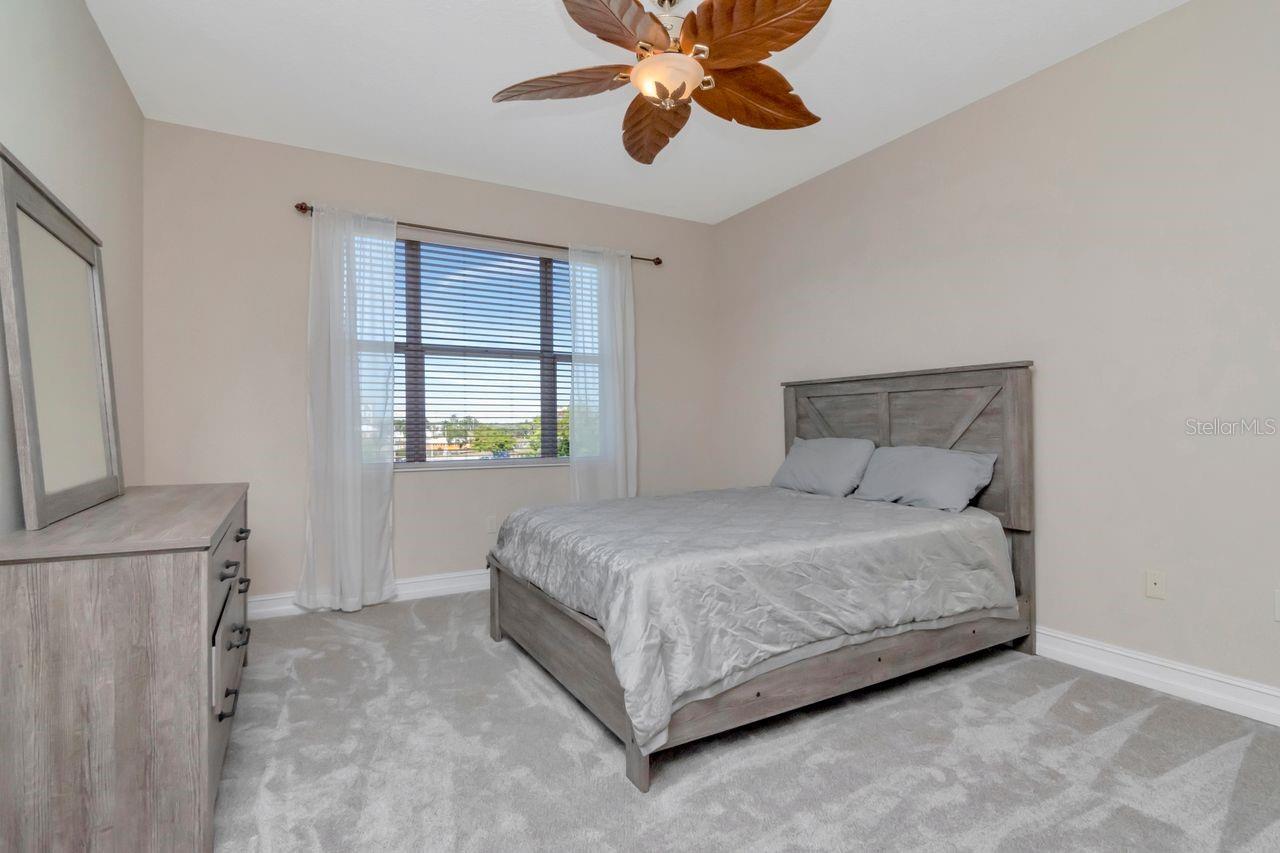 Image 40 of 92 For 1520 3rd Street Circle E