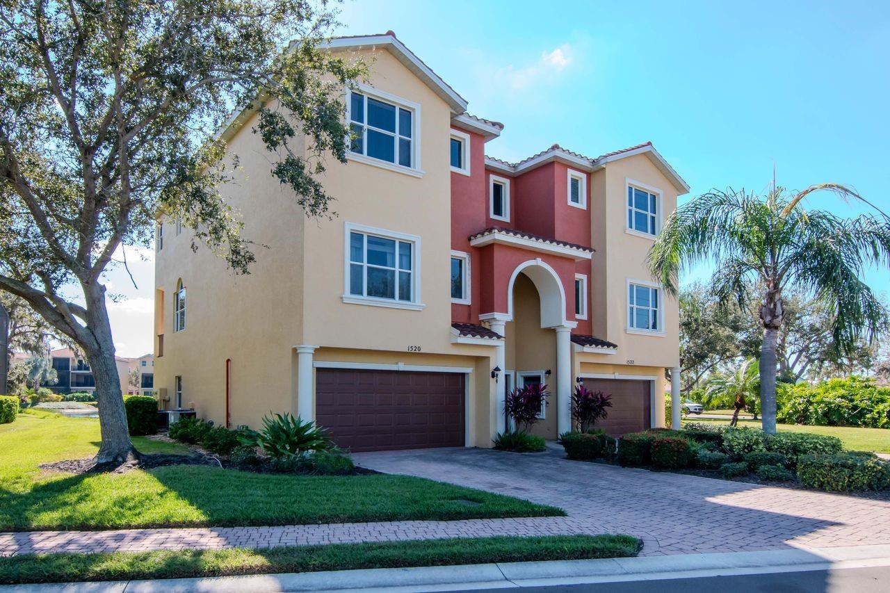 Image 58 of 92 For 1520 3rd Street Circle E