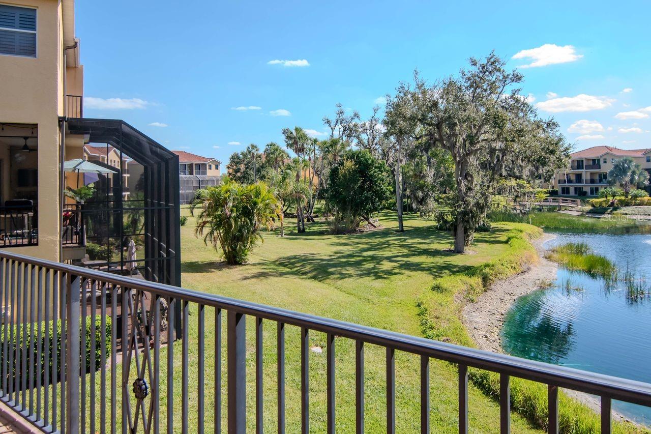 Image 63 of 92 For 1520 3rd Street Circle E