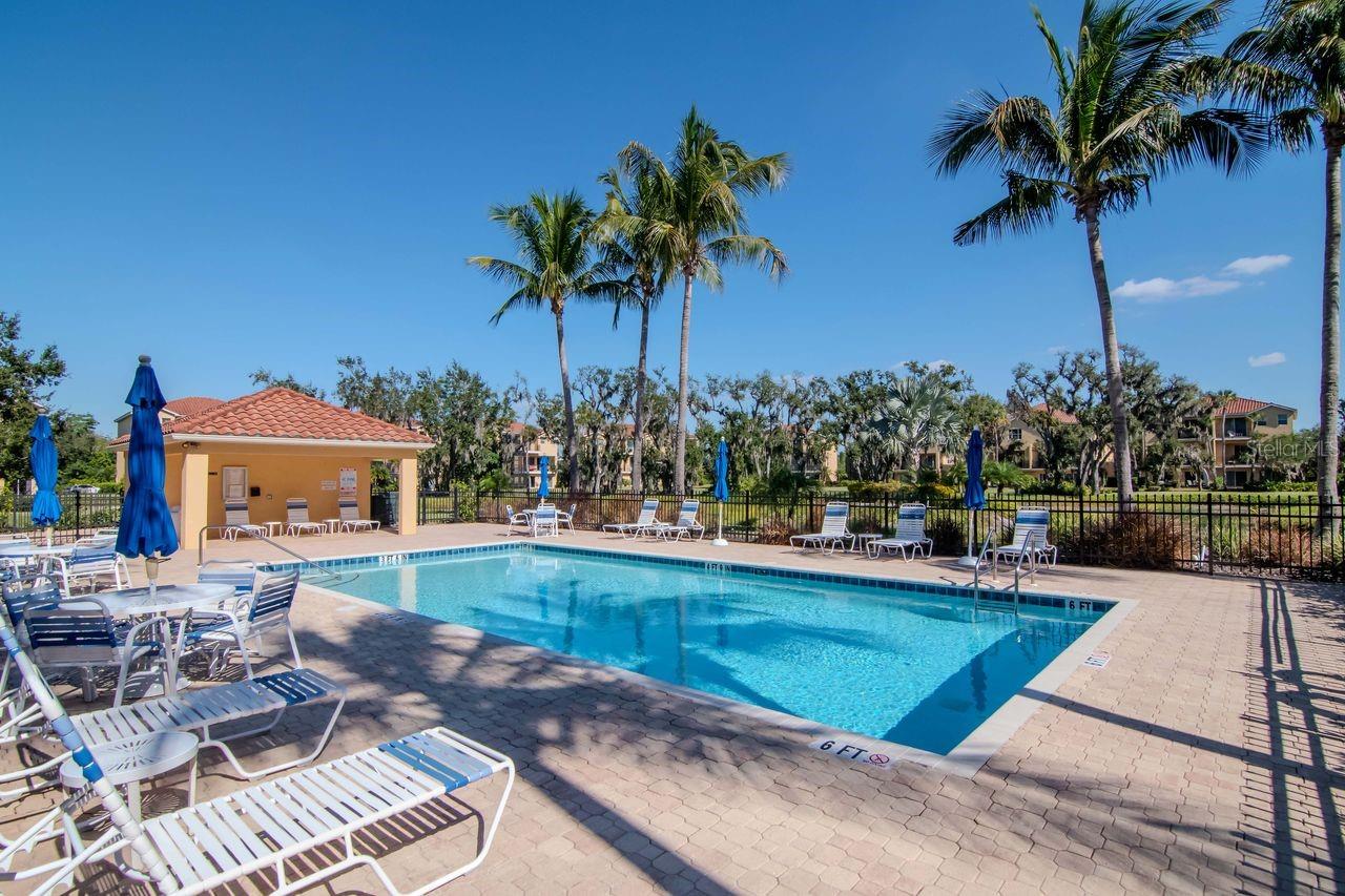 Image 75 of 92 For 1520 3rd Street Circle E