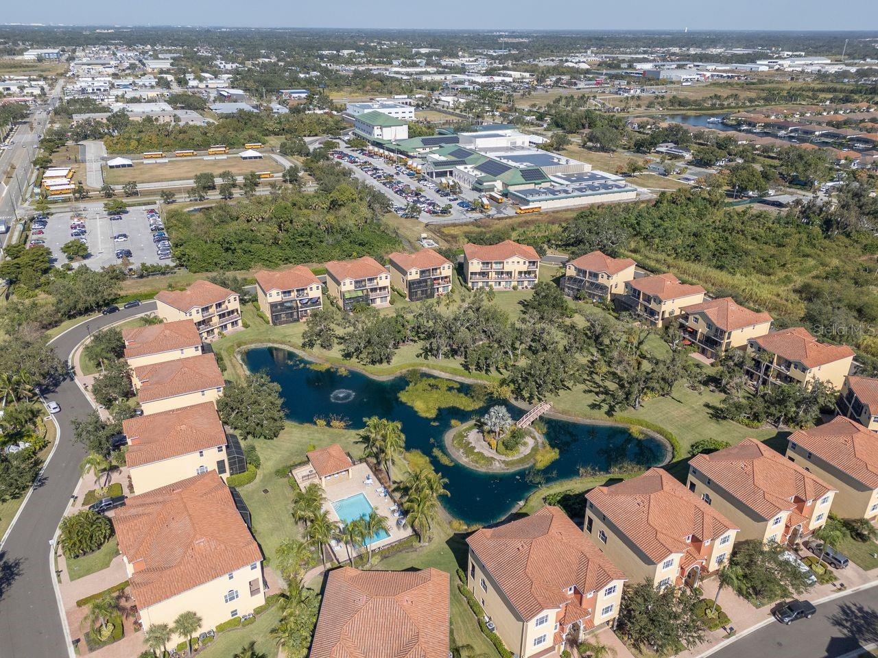 Image 9 of 92 For 1520 3rd Street Circle E