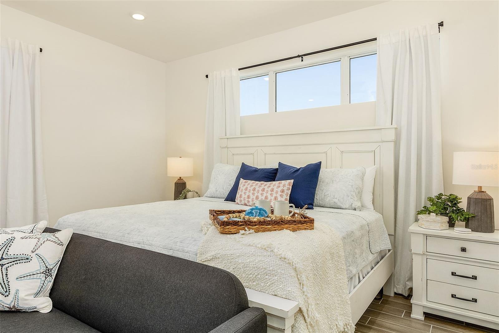 Image 21 of 49 For 2307 18th Street