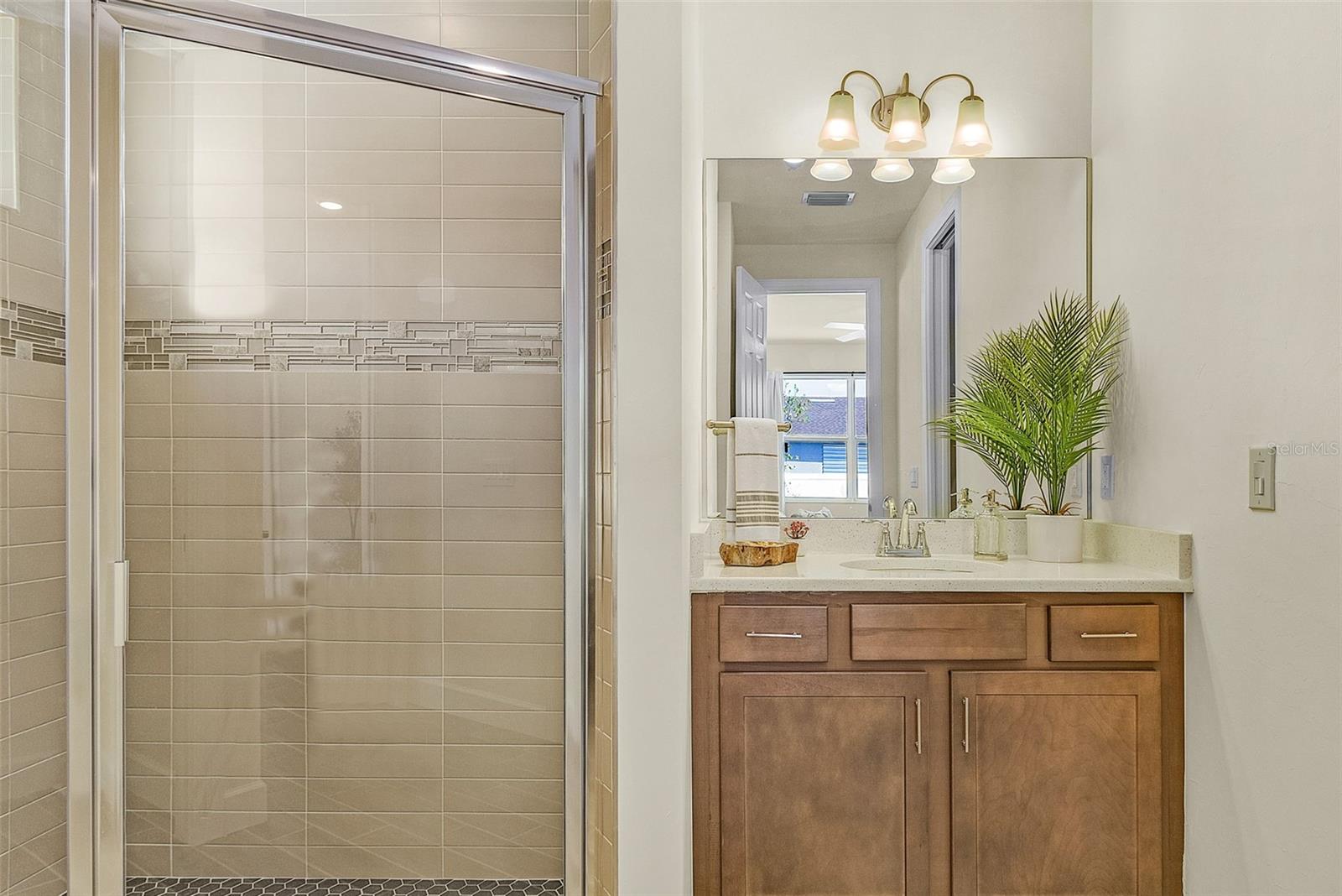 Image 23 of 49 For 2307 18th Street