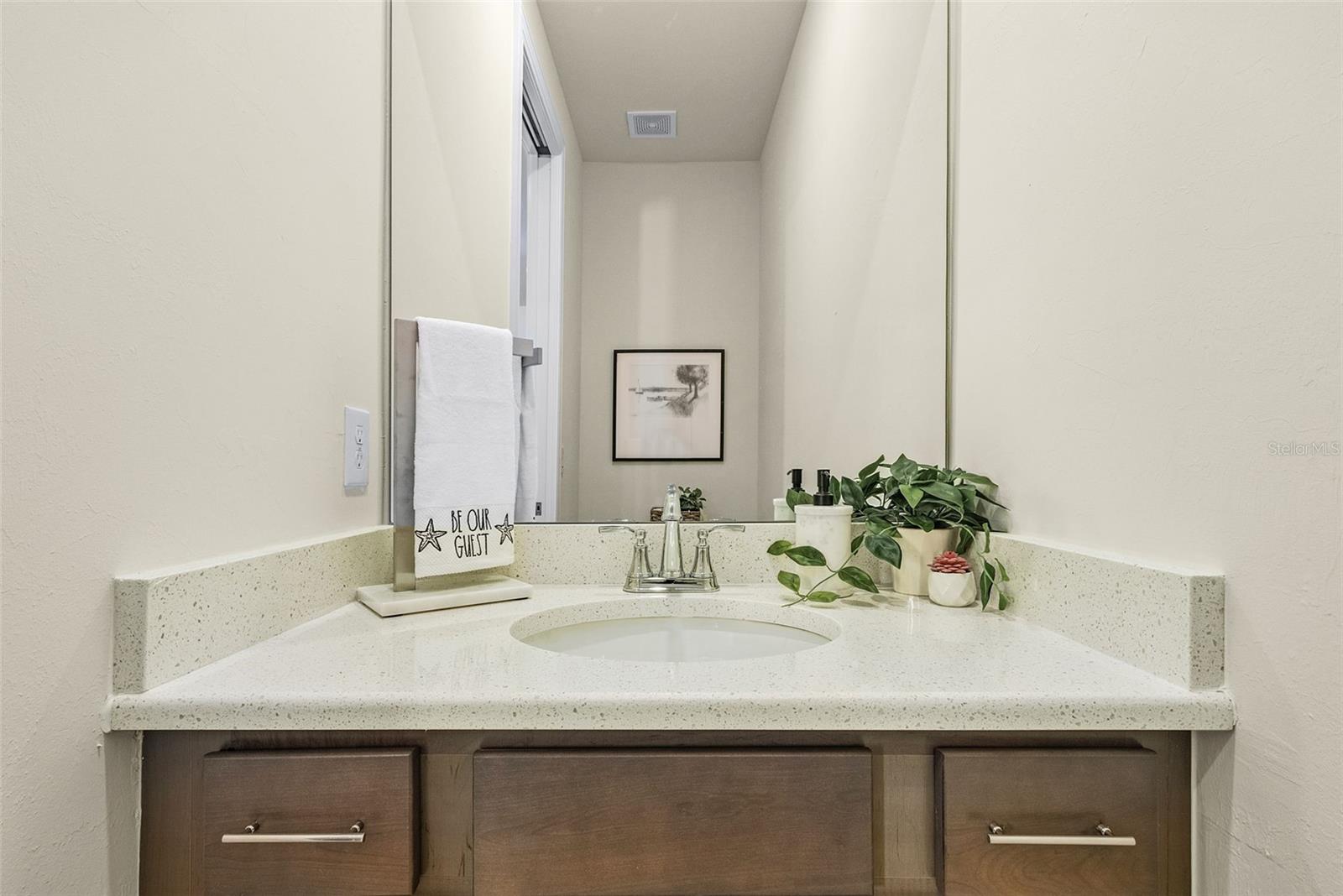 Image 24 of 49 For 2307 18th Street