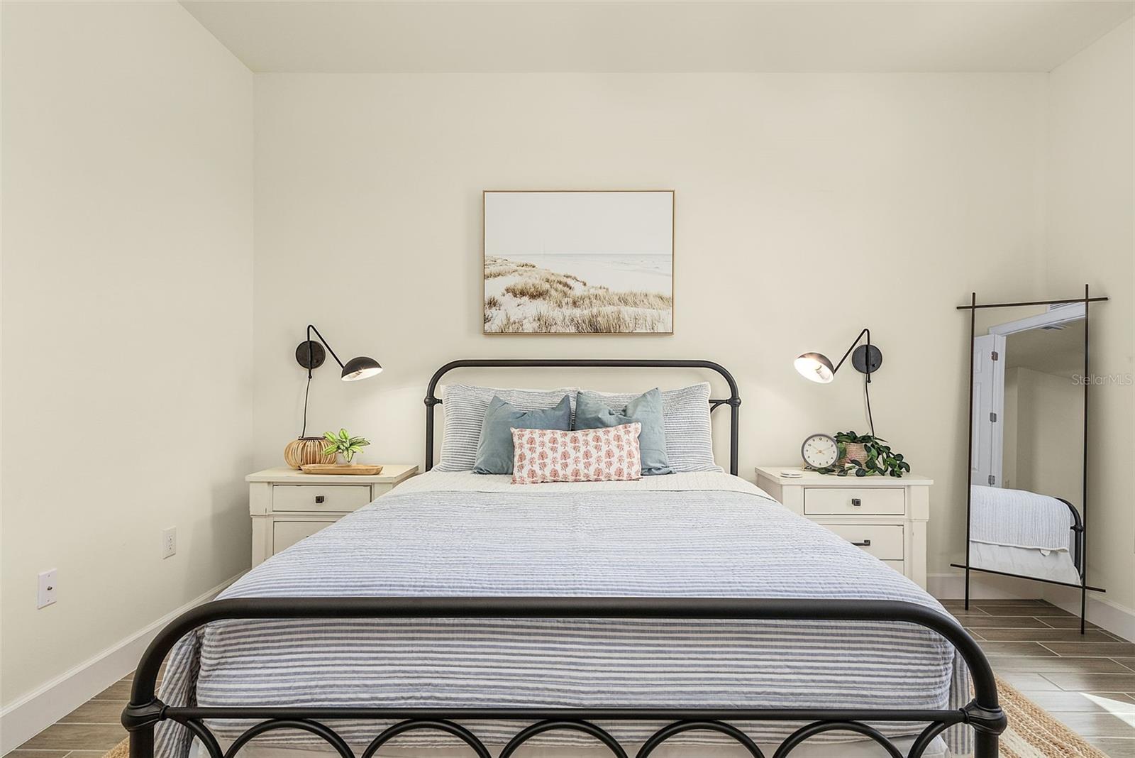 Image 25 of 49 For 2307 18th Street