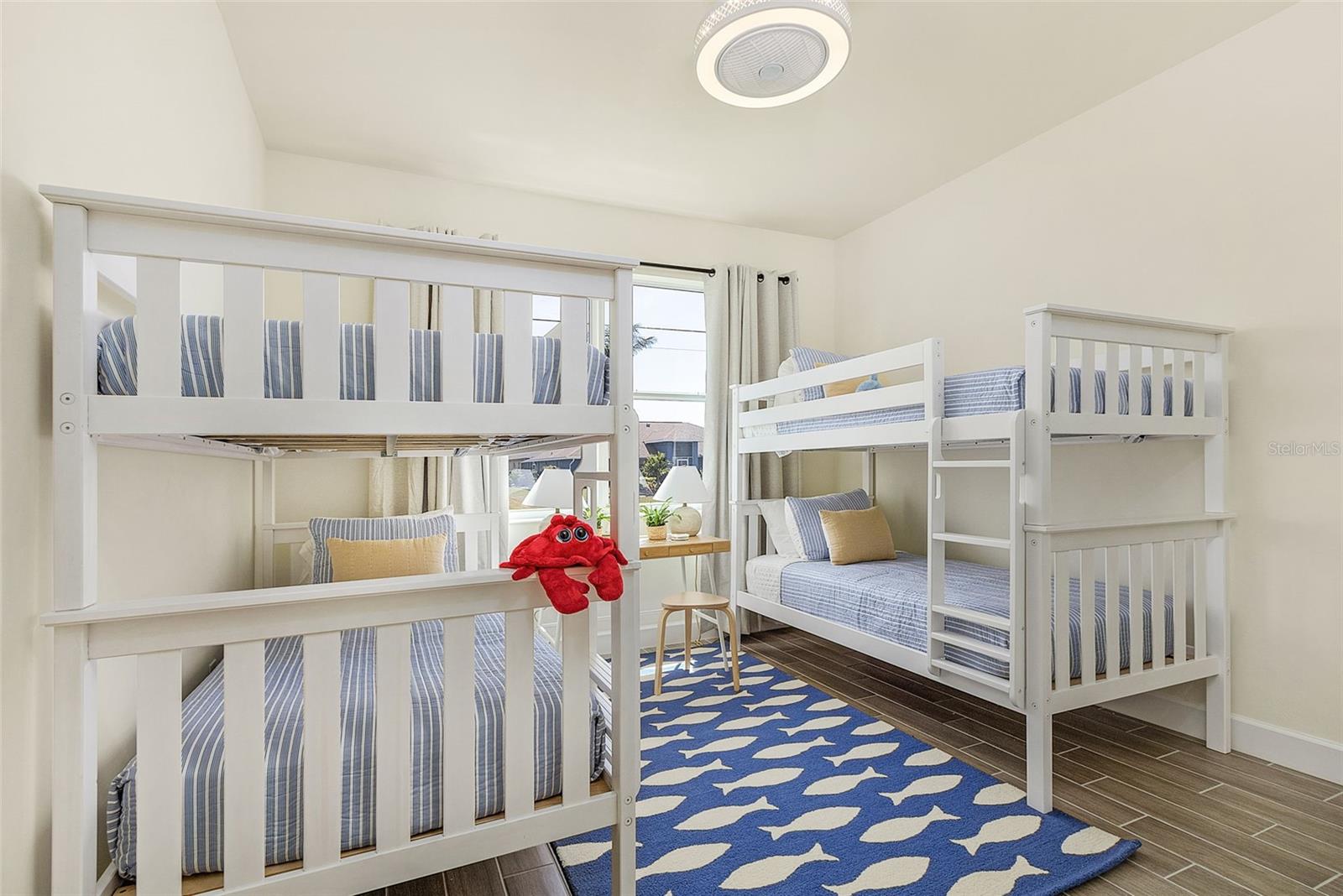 Image 27 of 49 For 2307 18th Street