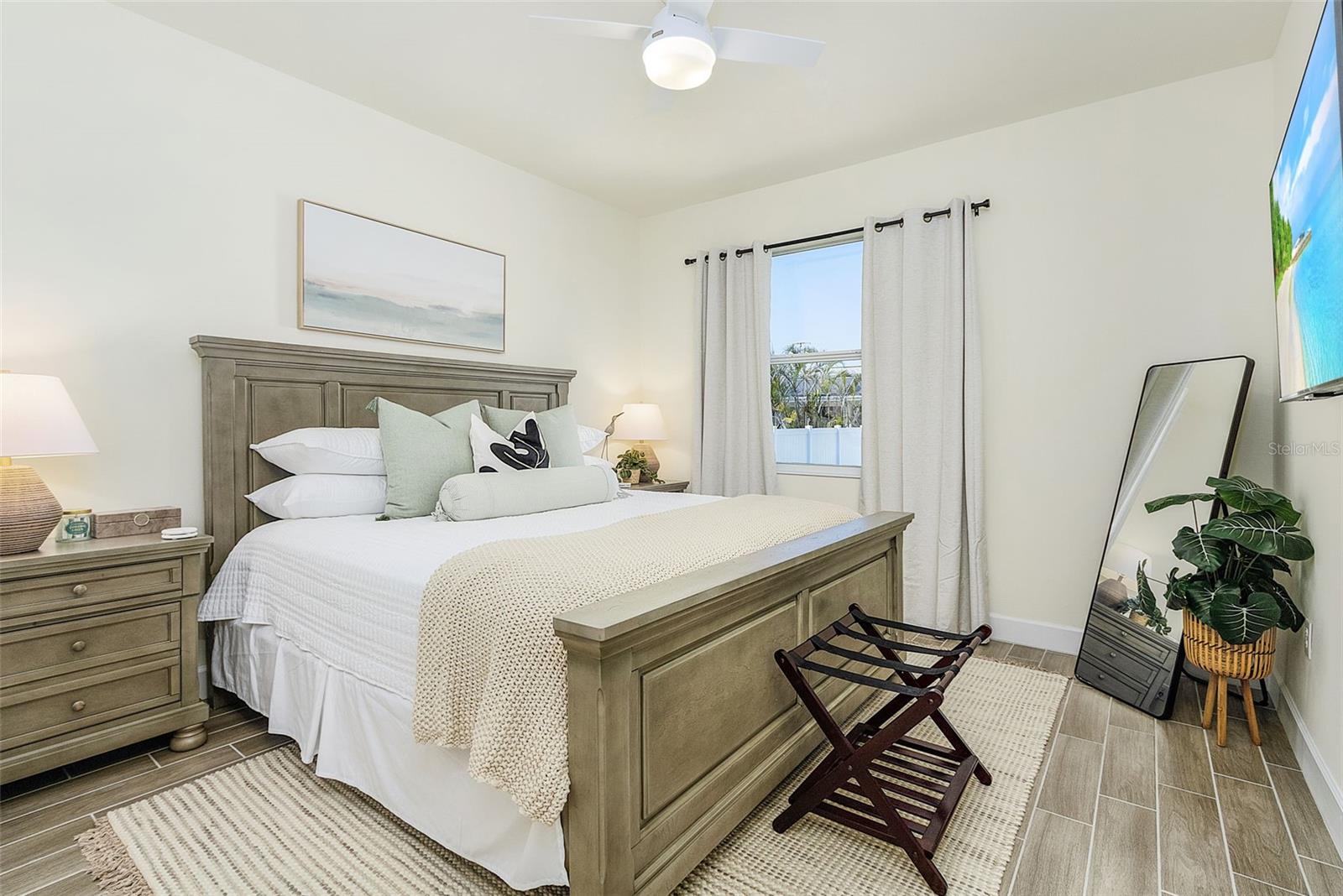 Image 29 of 49 For 2307 18th Street