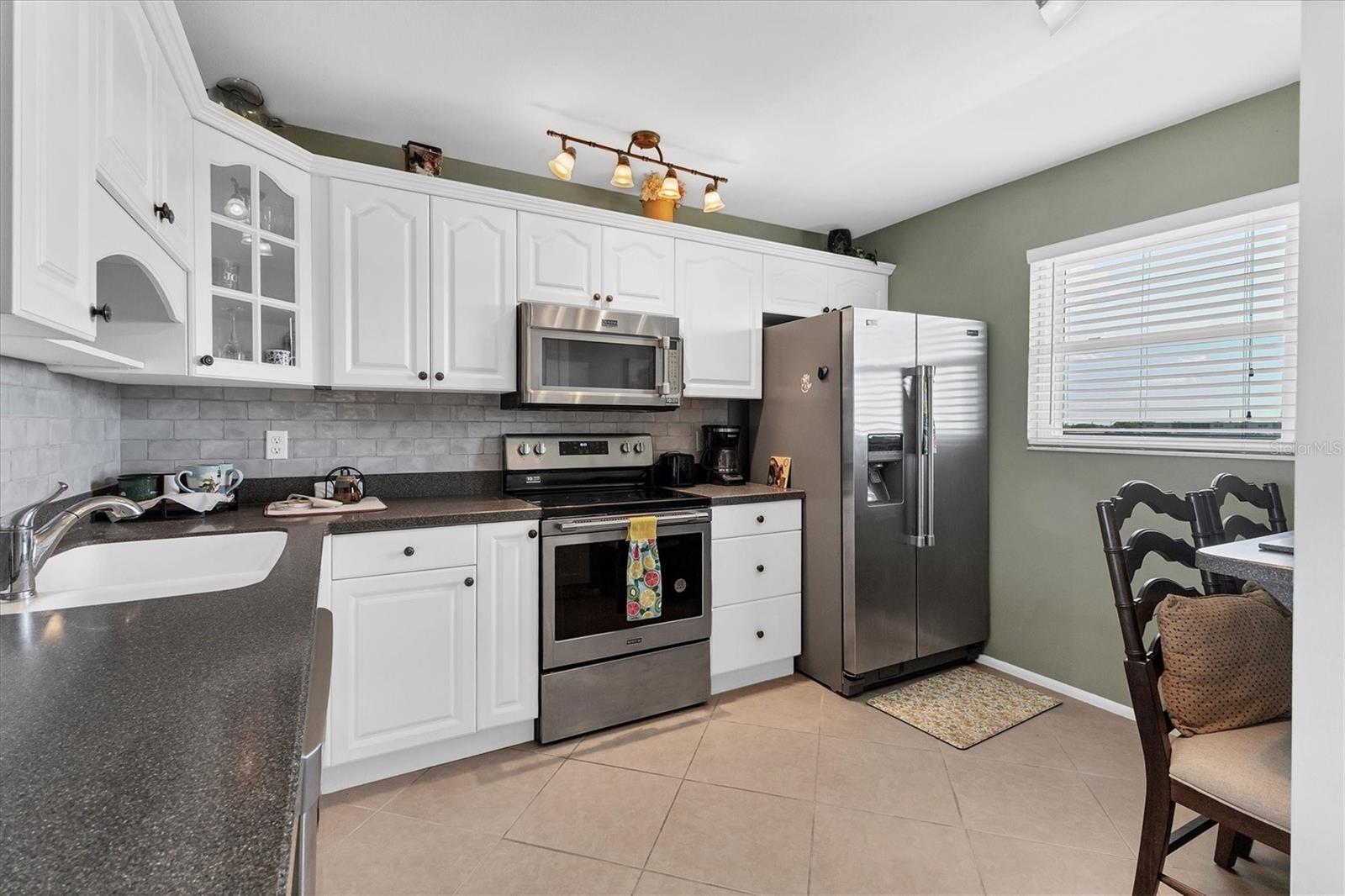 Image 12 of 54 For 3820 Ironwood Lane W 602-i