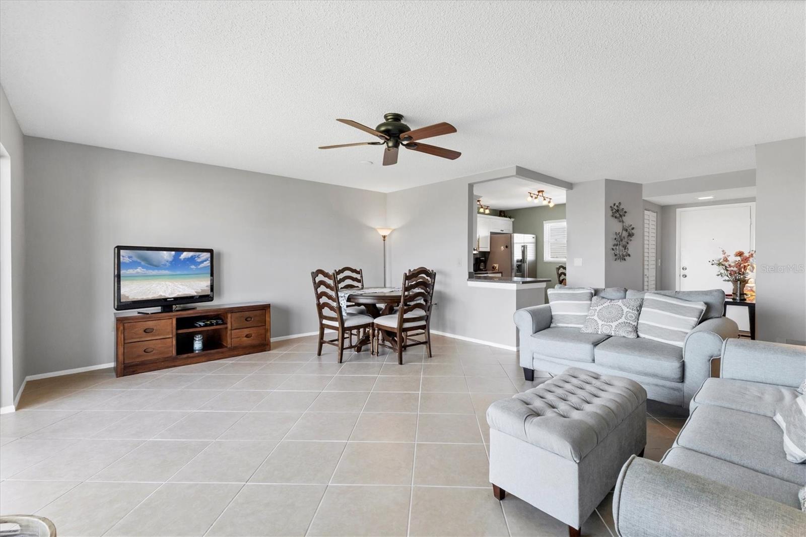 Image 18 of 54 For 3820 Ironwood Lane W 602-i