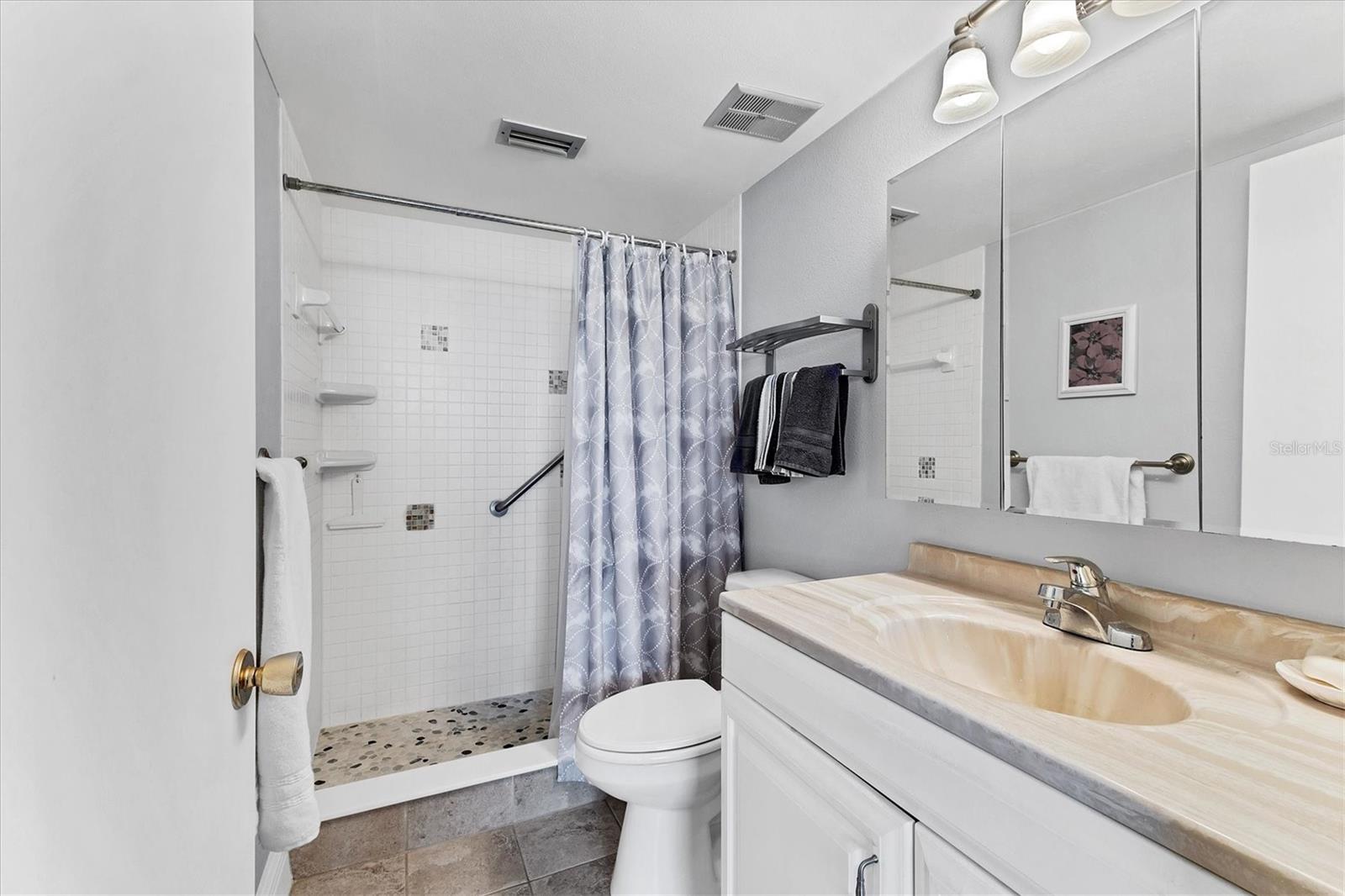 Image 22 of 54 For 3820 Ironwood Lane W 602-i