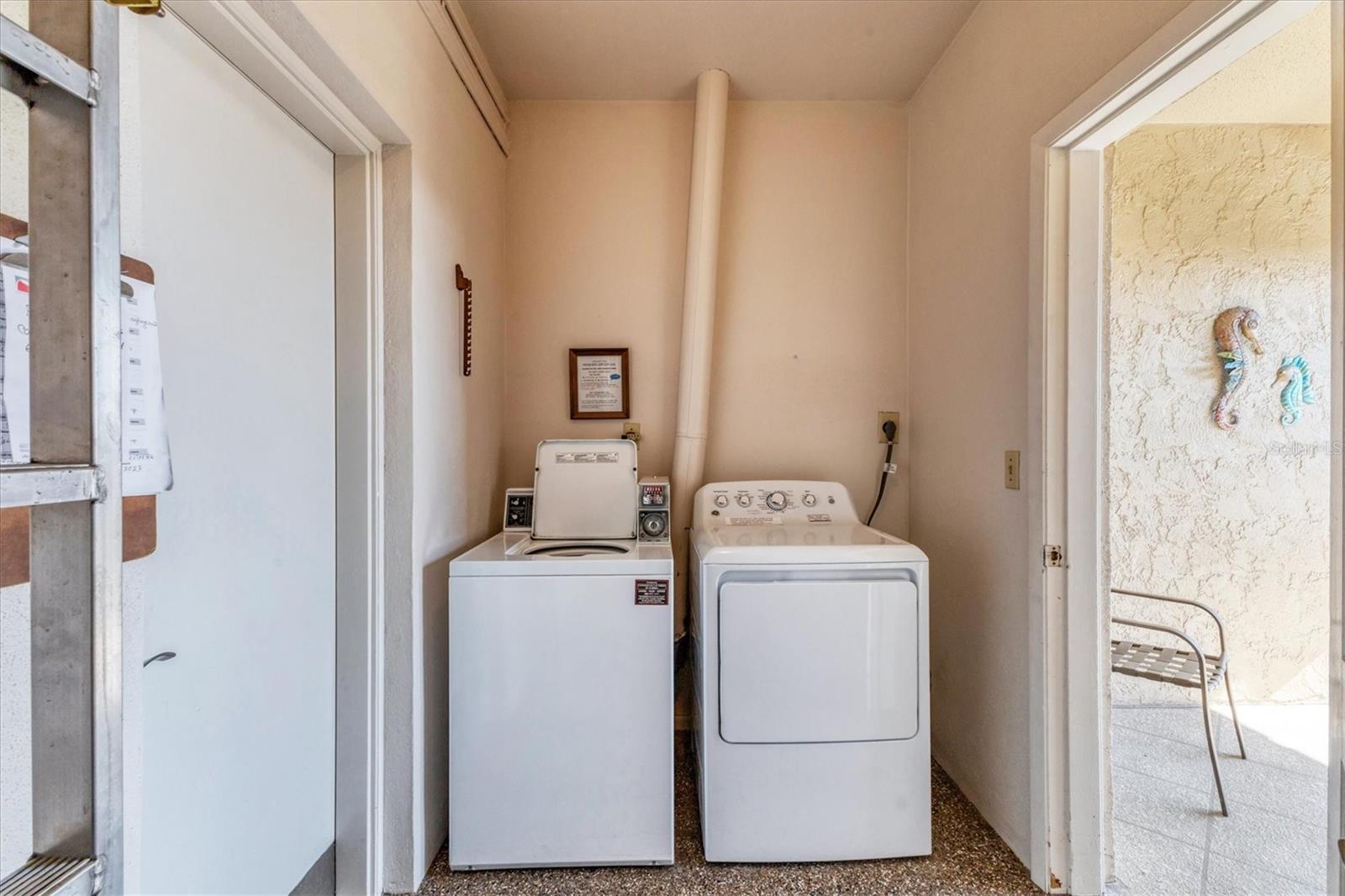 Image 28 of 54 For 3820 Ironwood Lane W 602-i