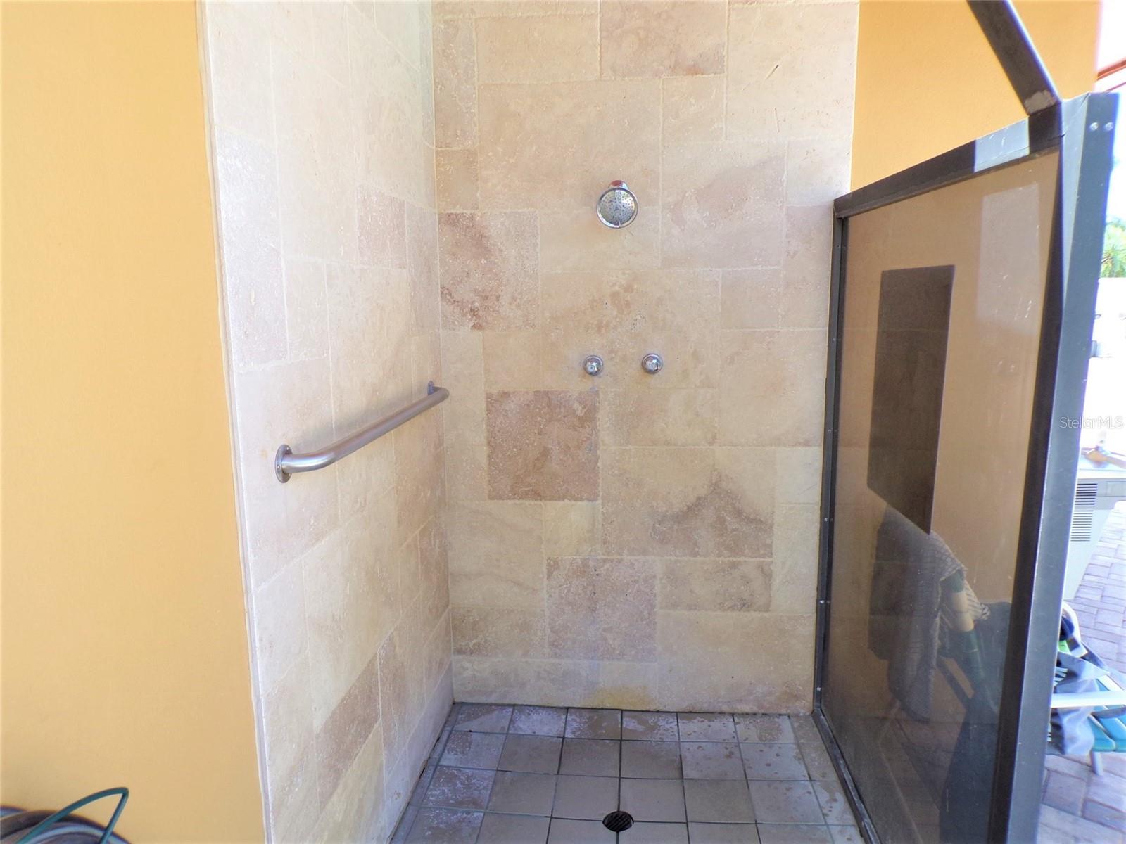 Image 41 of 54 For 3820 Ironwood Lane W 602-i